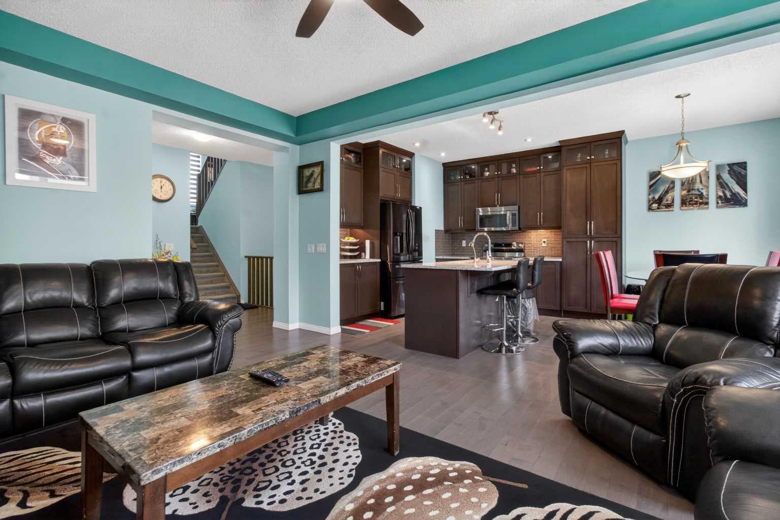 45 Cityscape View NE