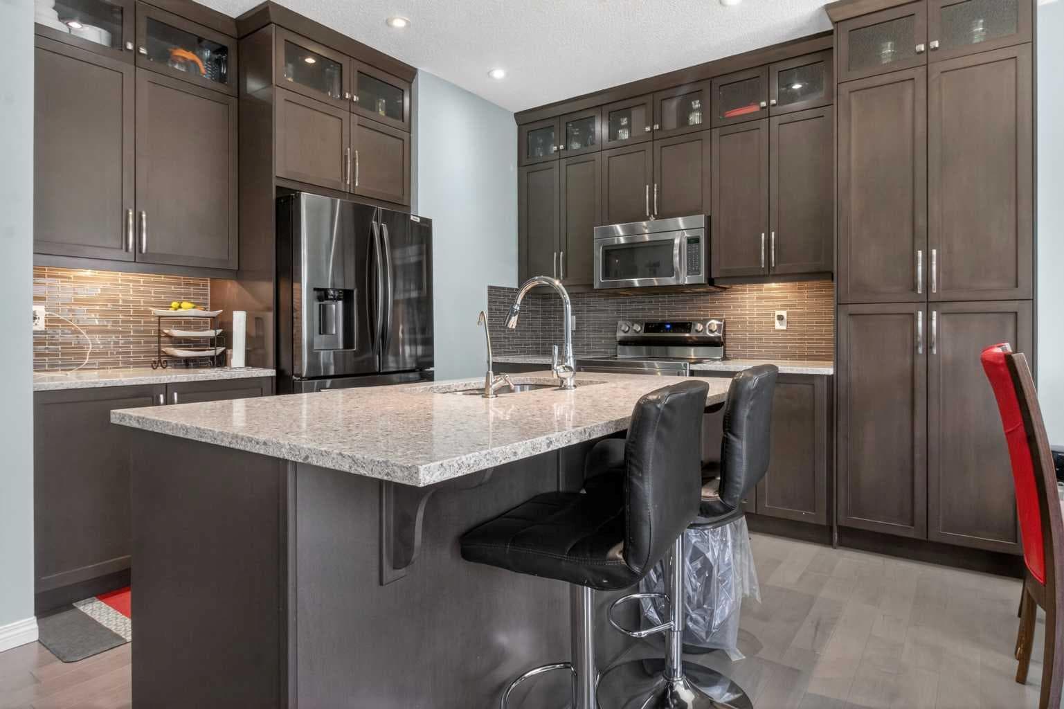 45 Cityscape View NE