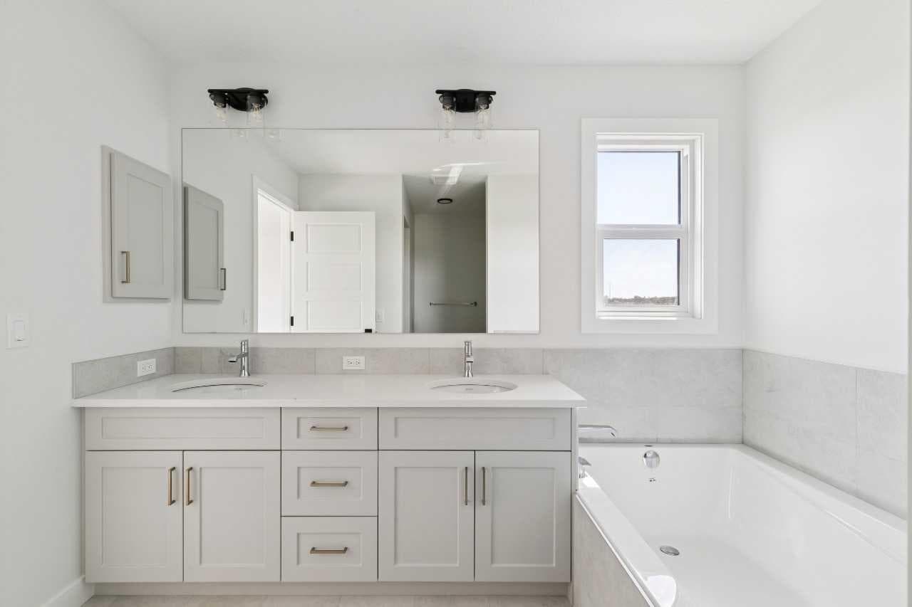 65 Sora Gardens SE