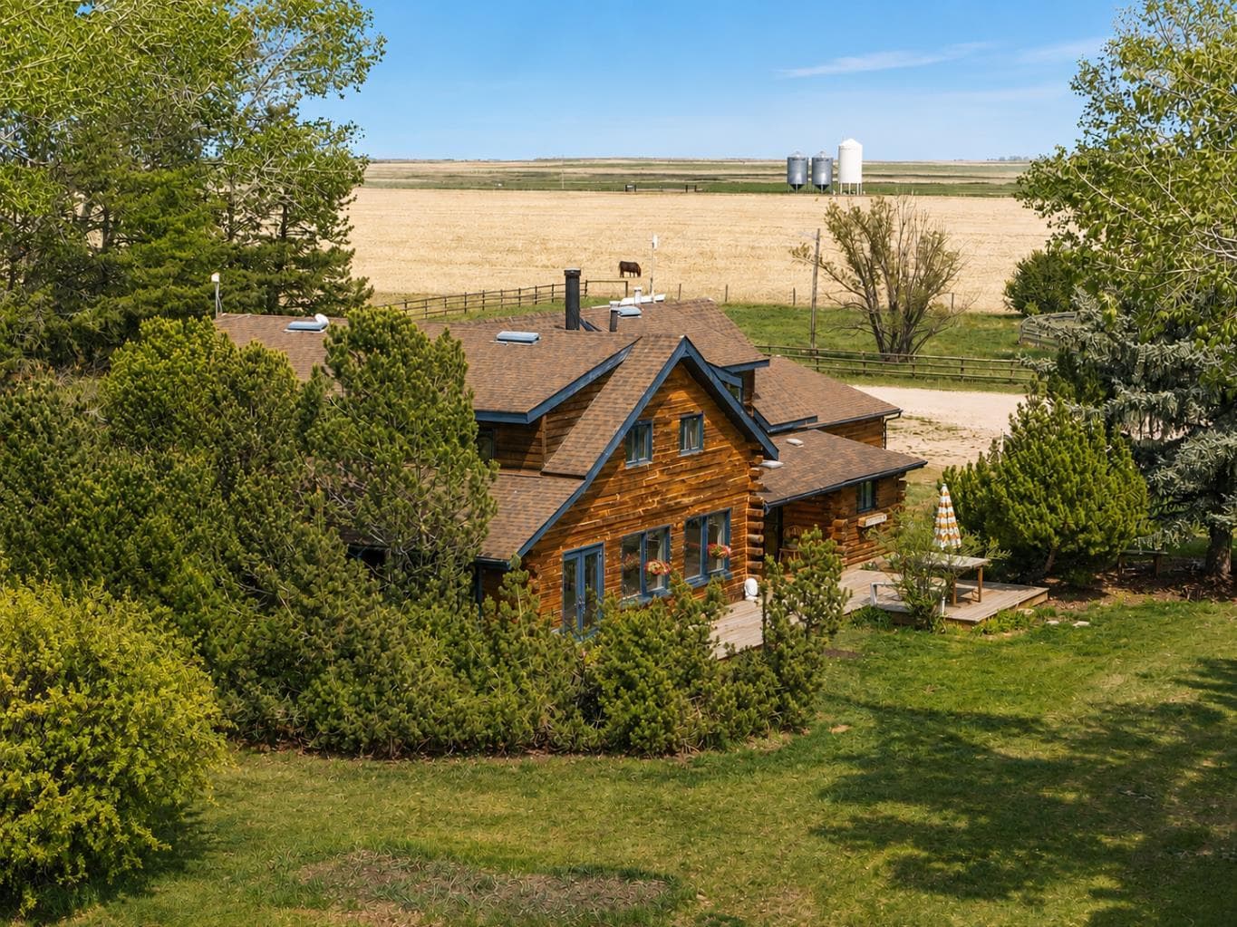 261074 Township Road 262  