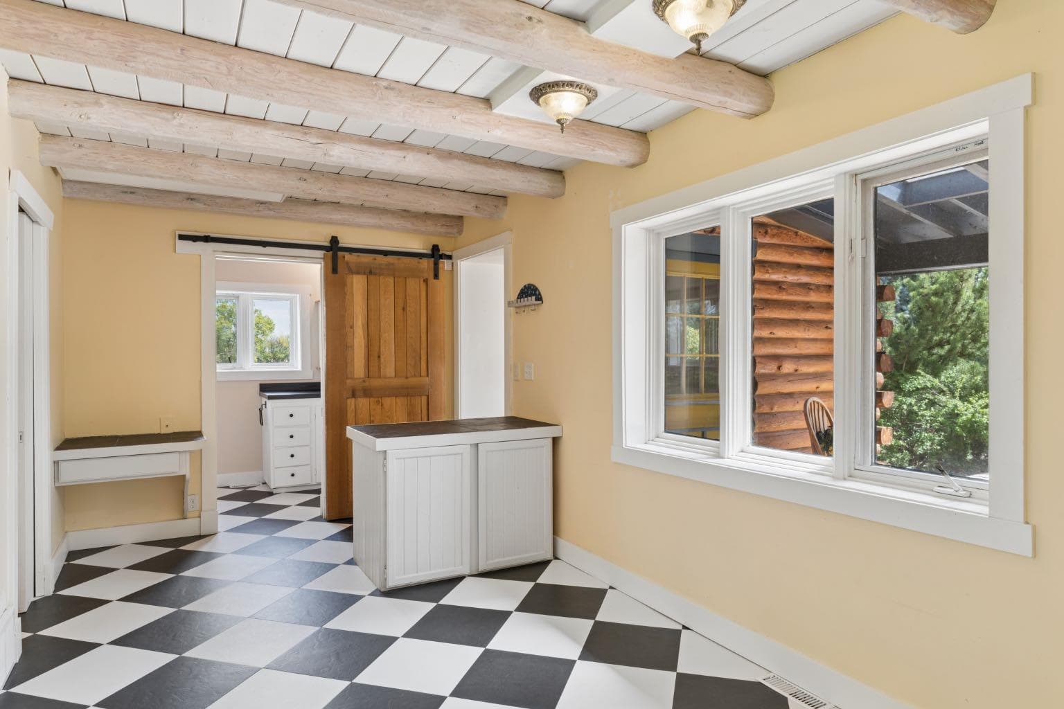 261074 Township Road 262  