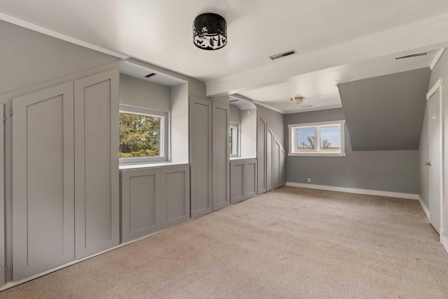261074 Township Road 262  