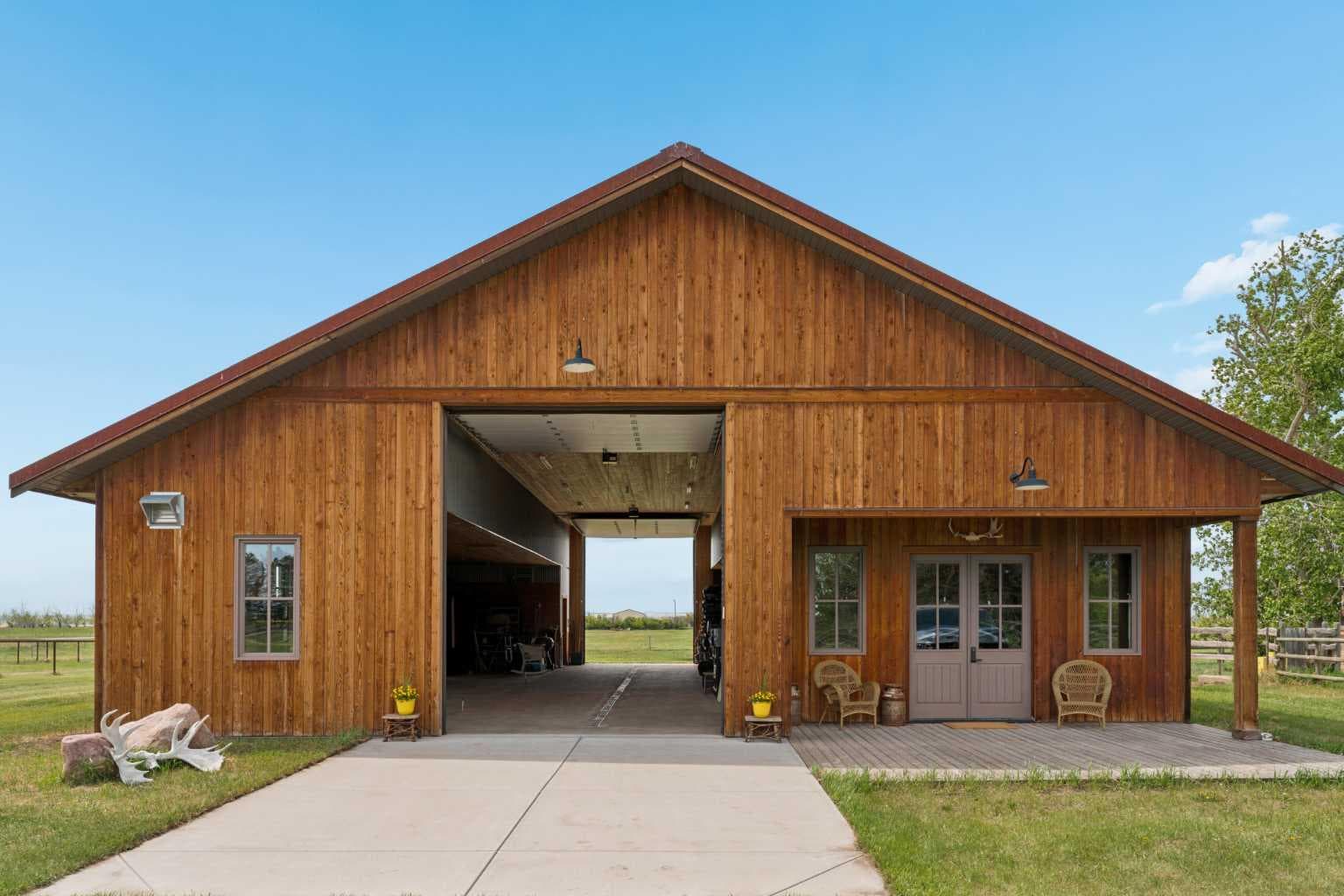 261074 Township Road 262  