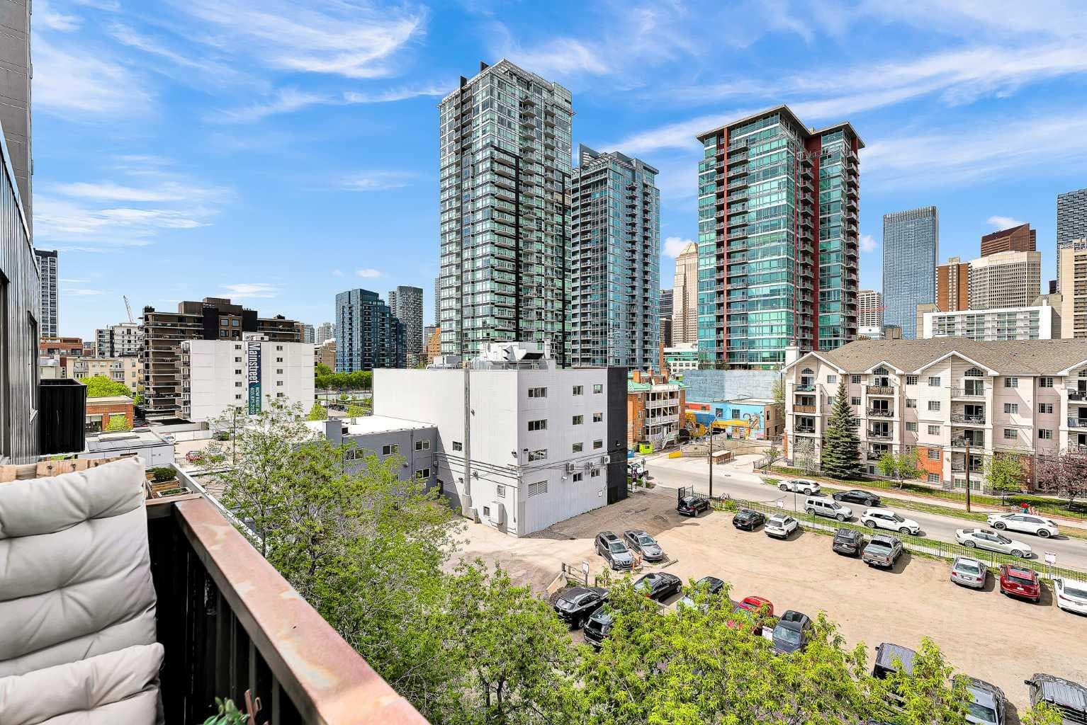 605, 128 15 Avenue SW