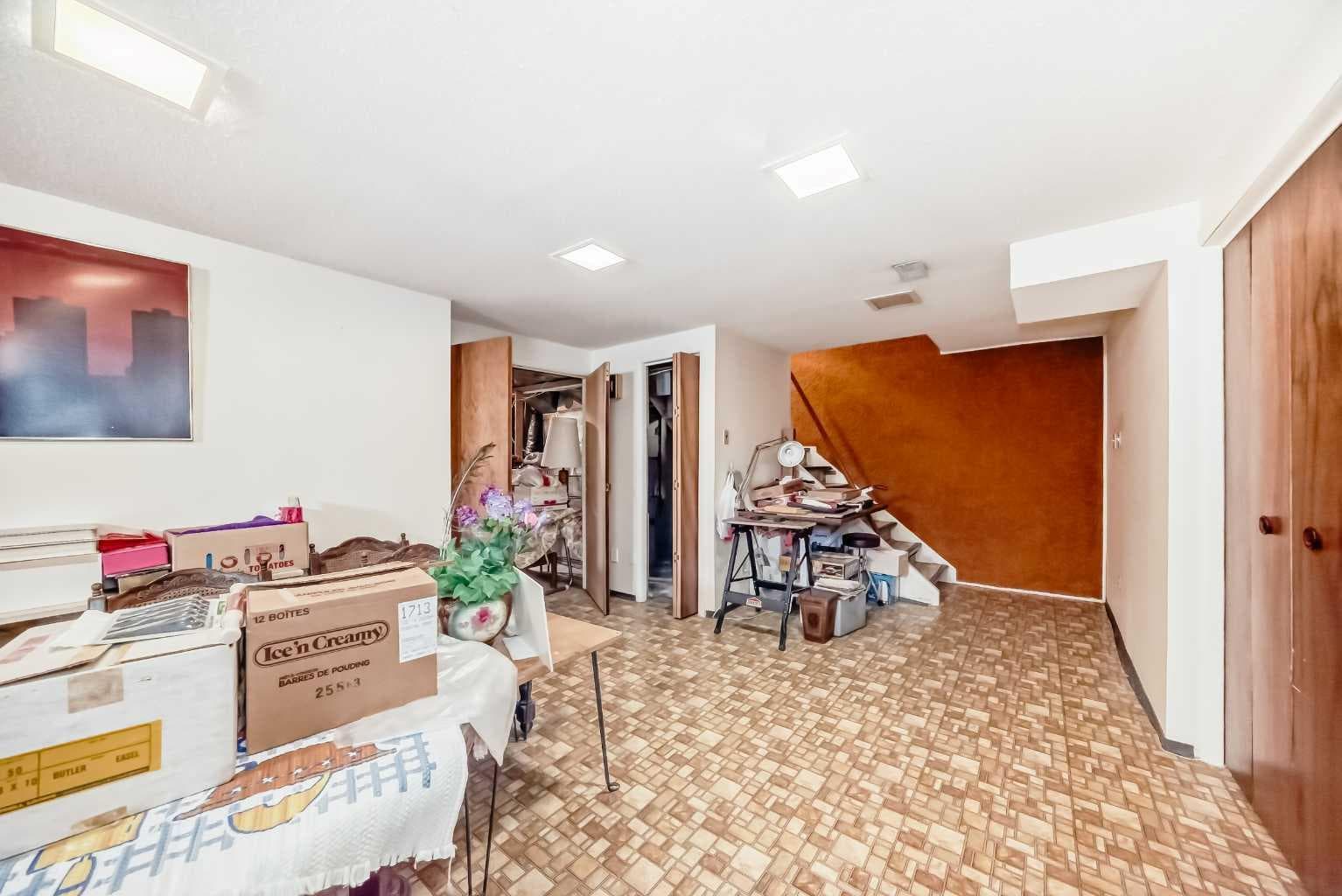 8 Varsdale Place NW