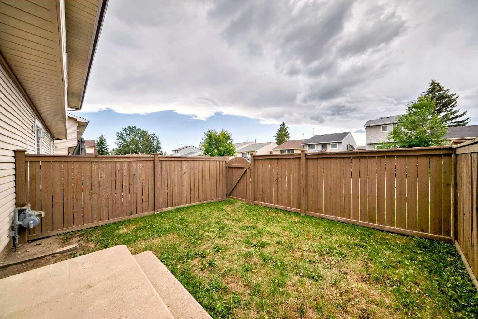 32, 1515 Falconridge Drive NE