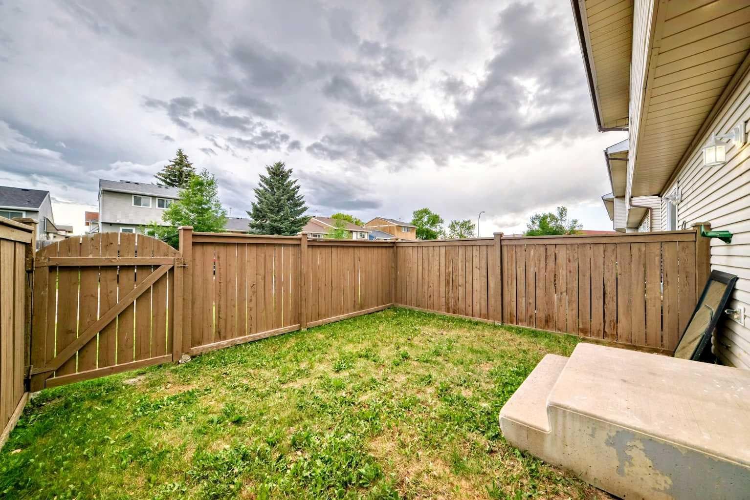 32, 1515 Falconridge Drive NE