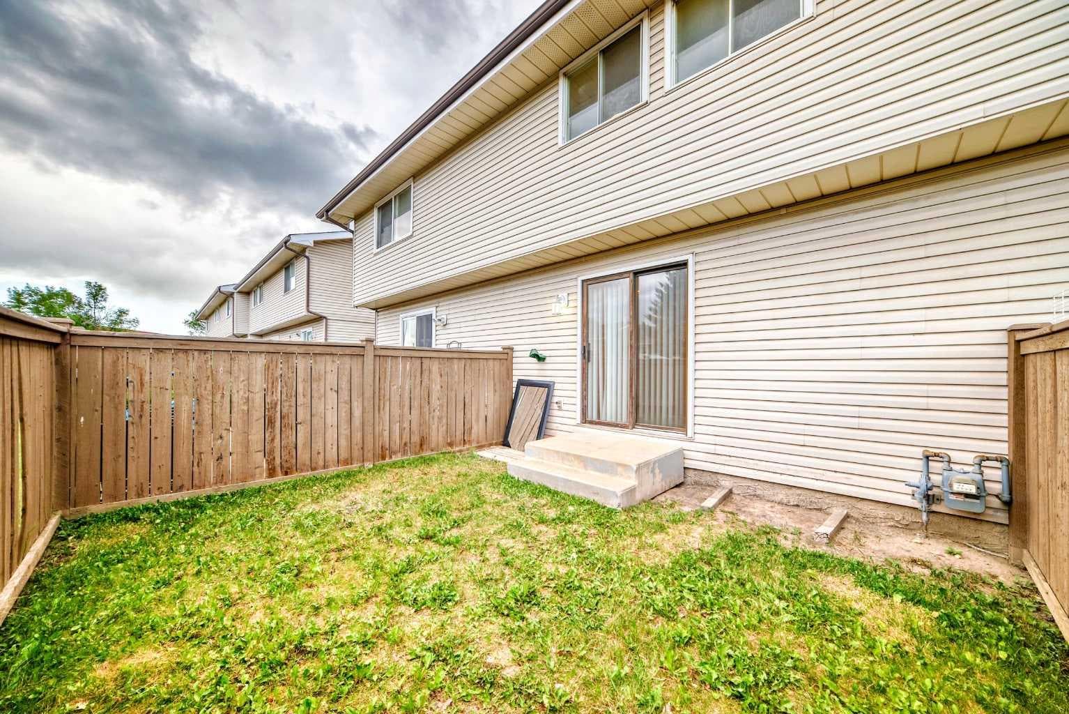 32, 1515 Falconridge Drive NE
