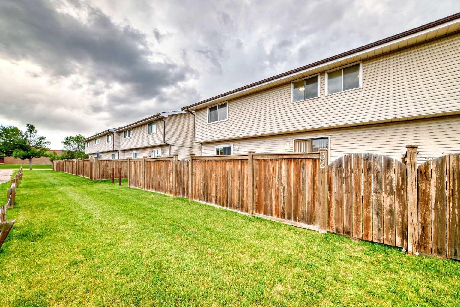 32, 1515 Falconridge Drive NE