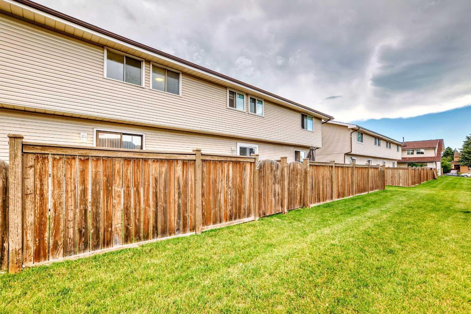 32, 1515 Falconridge Drive NE