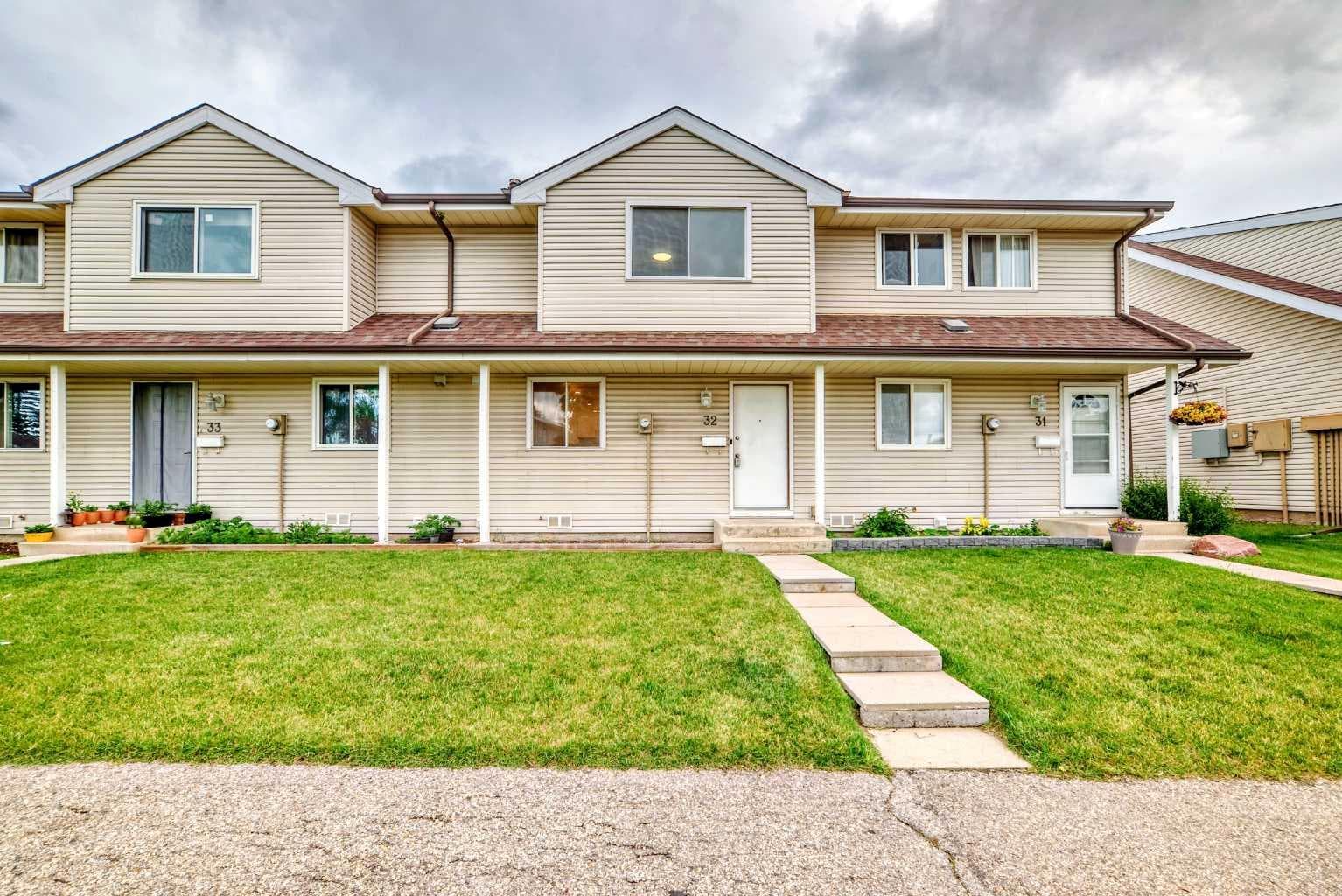 32, 1515 Falconridge Drive NE