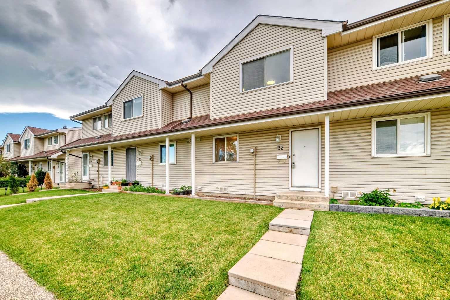 32, 1515 Falconridge Drive NE