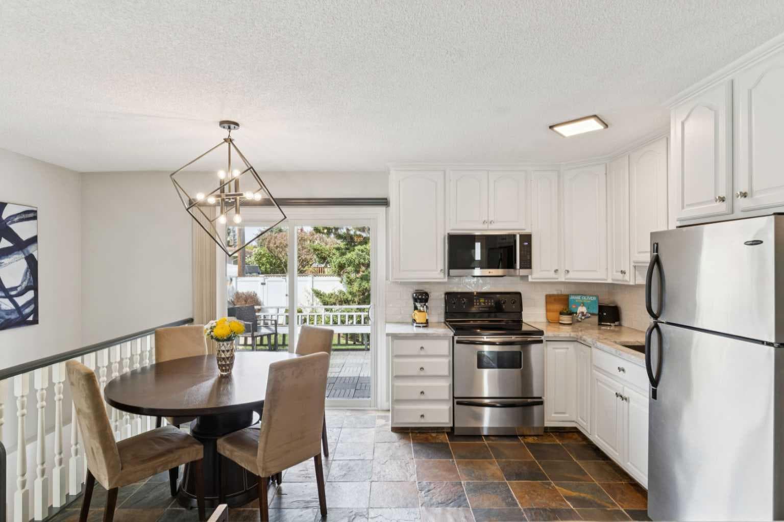 748 Archwood Road SE