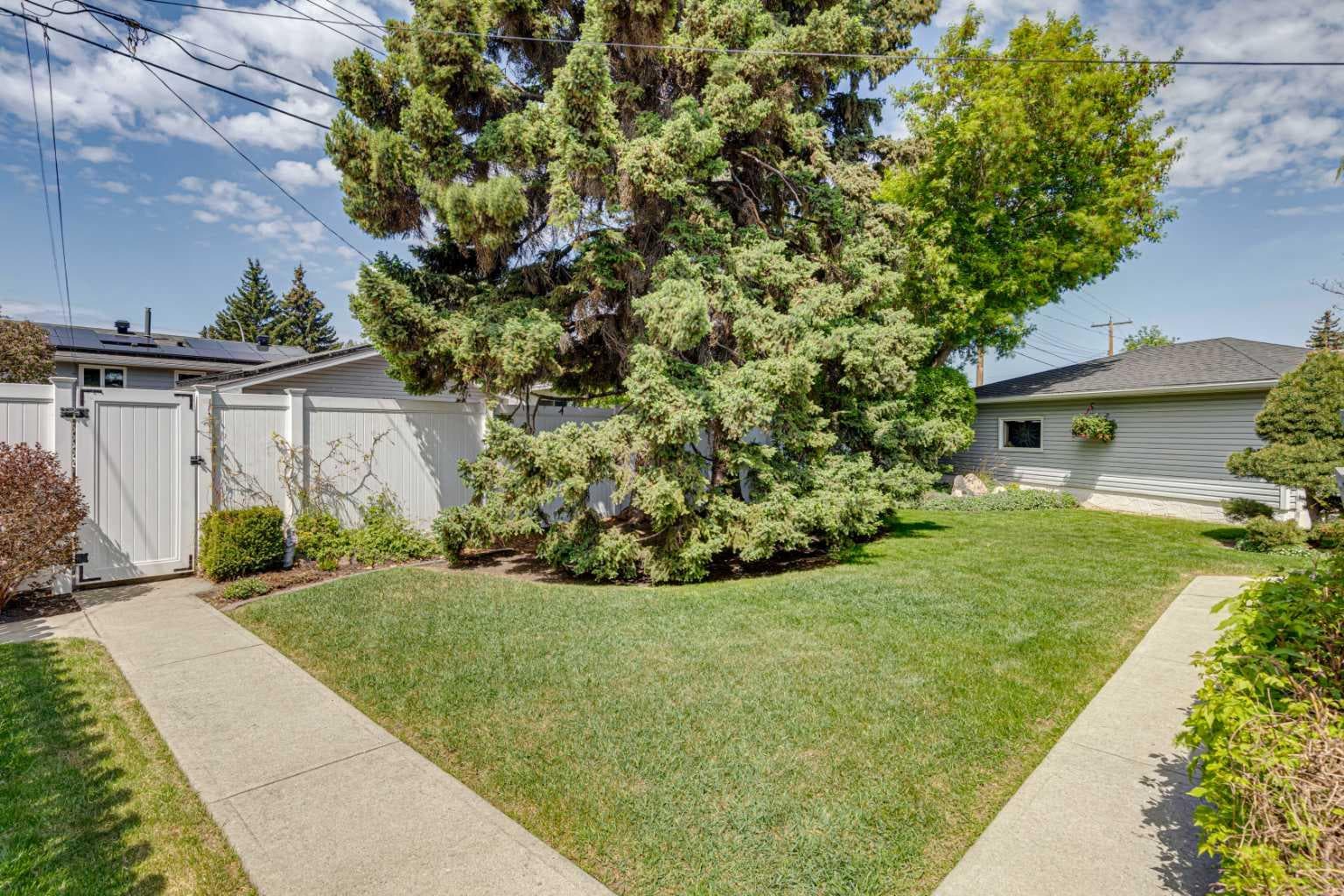 748 Archwood Road SE