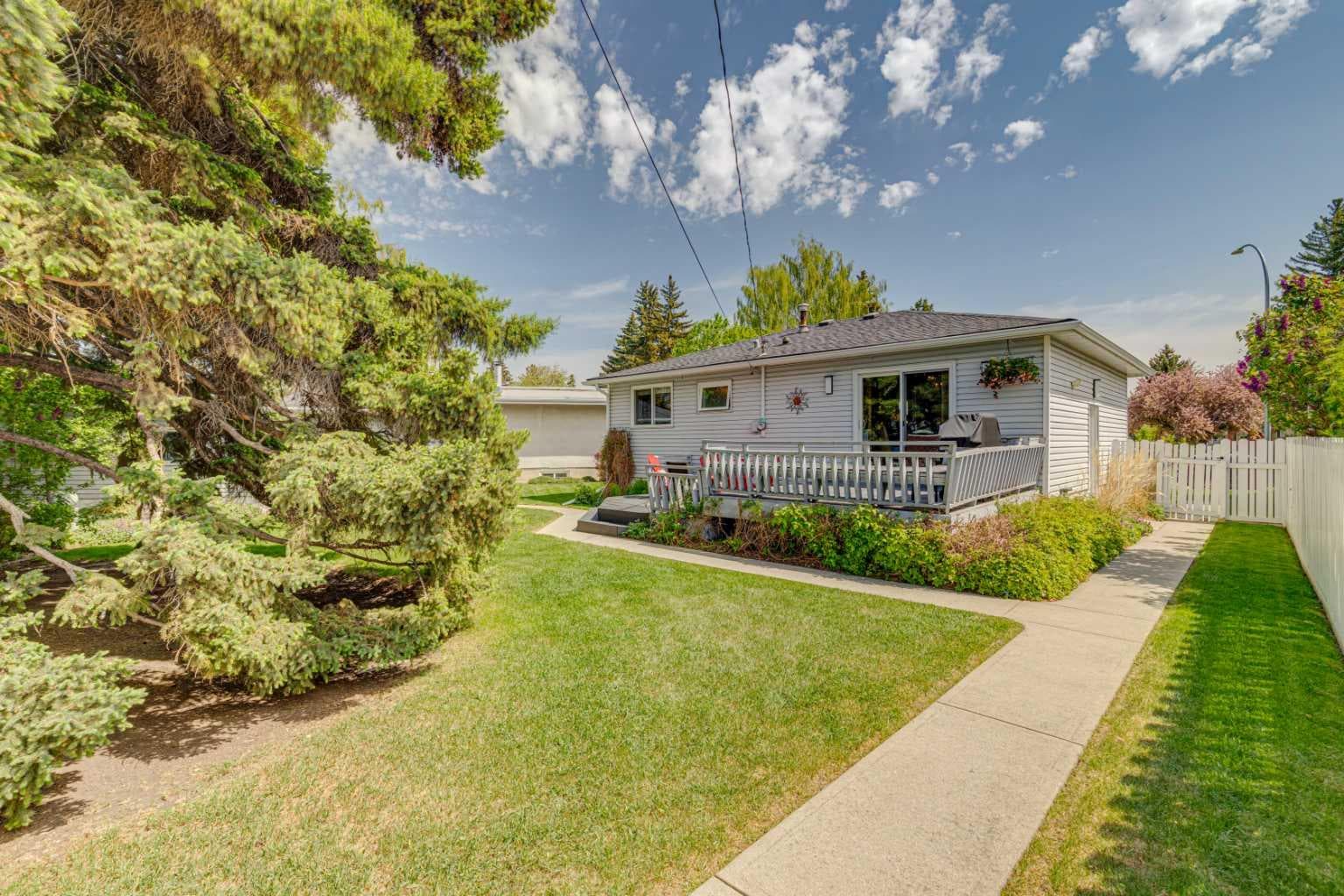 748 Archwood Road SE