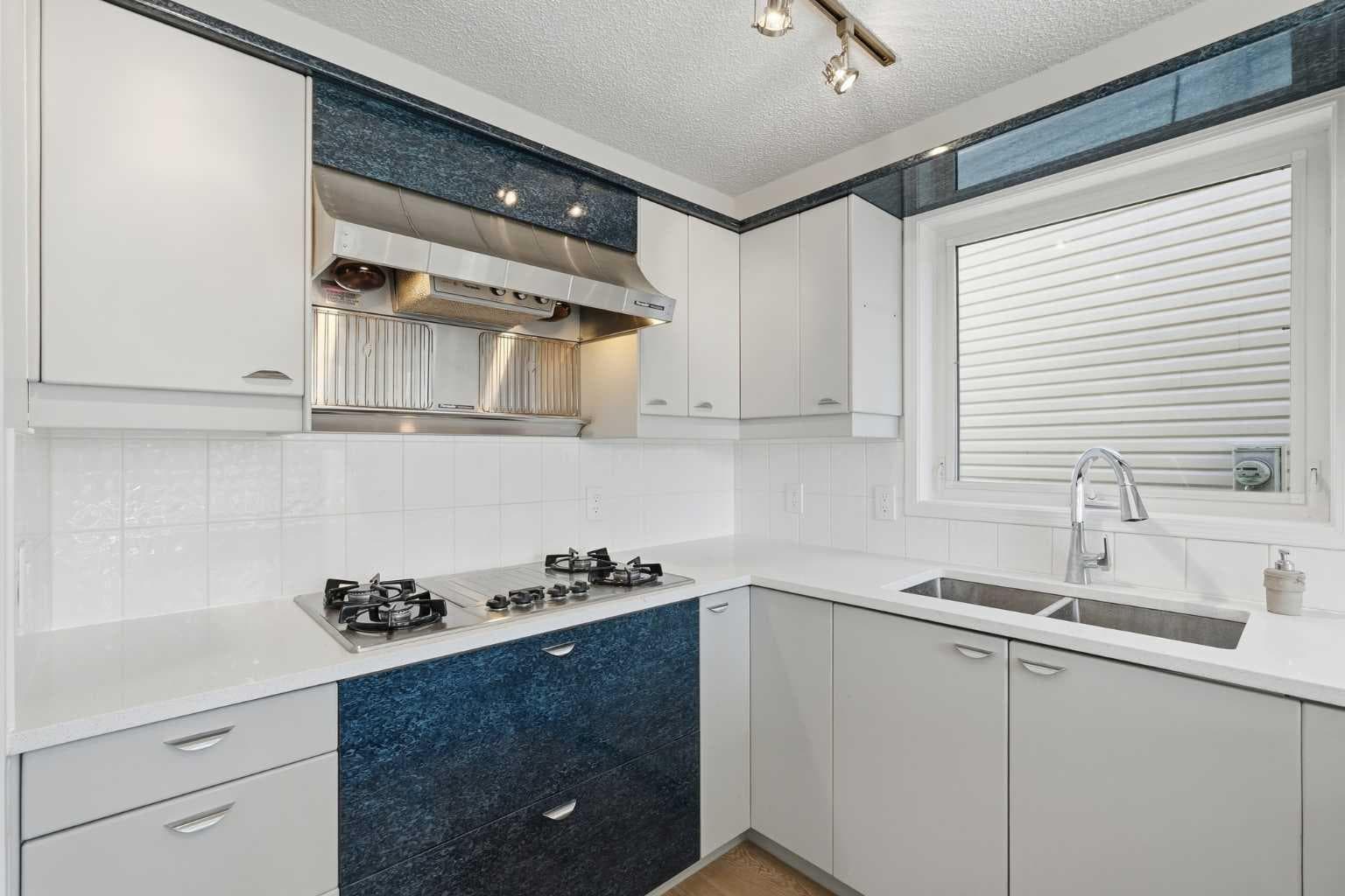 142 Elizabeth Way SE