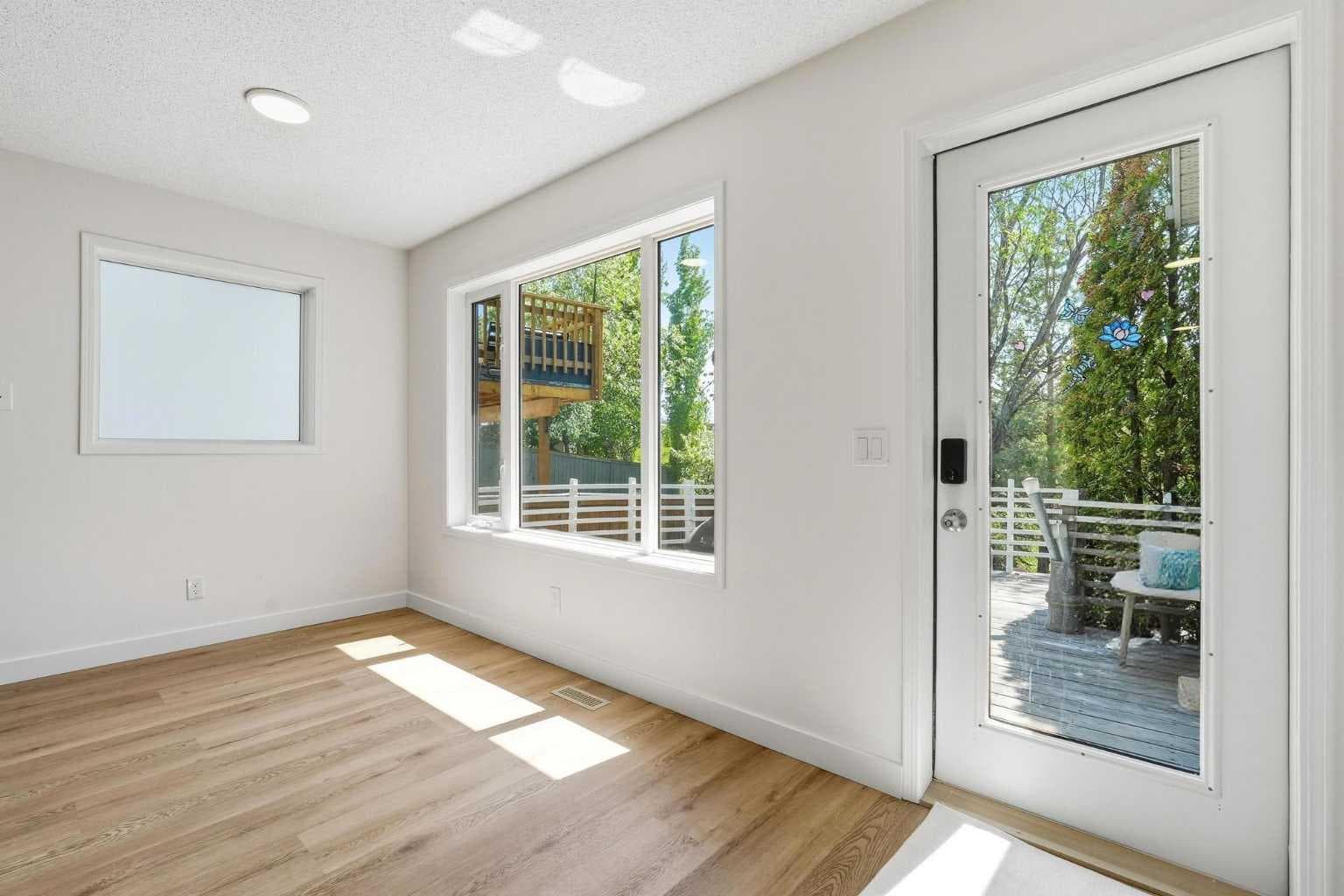 142 Elizabeth Way SE