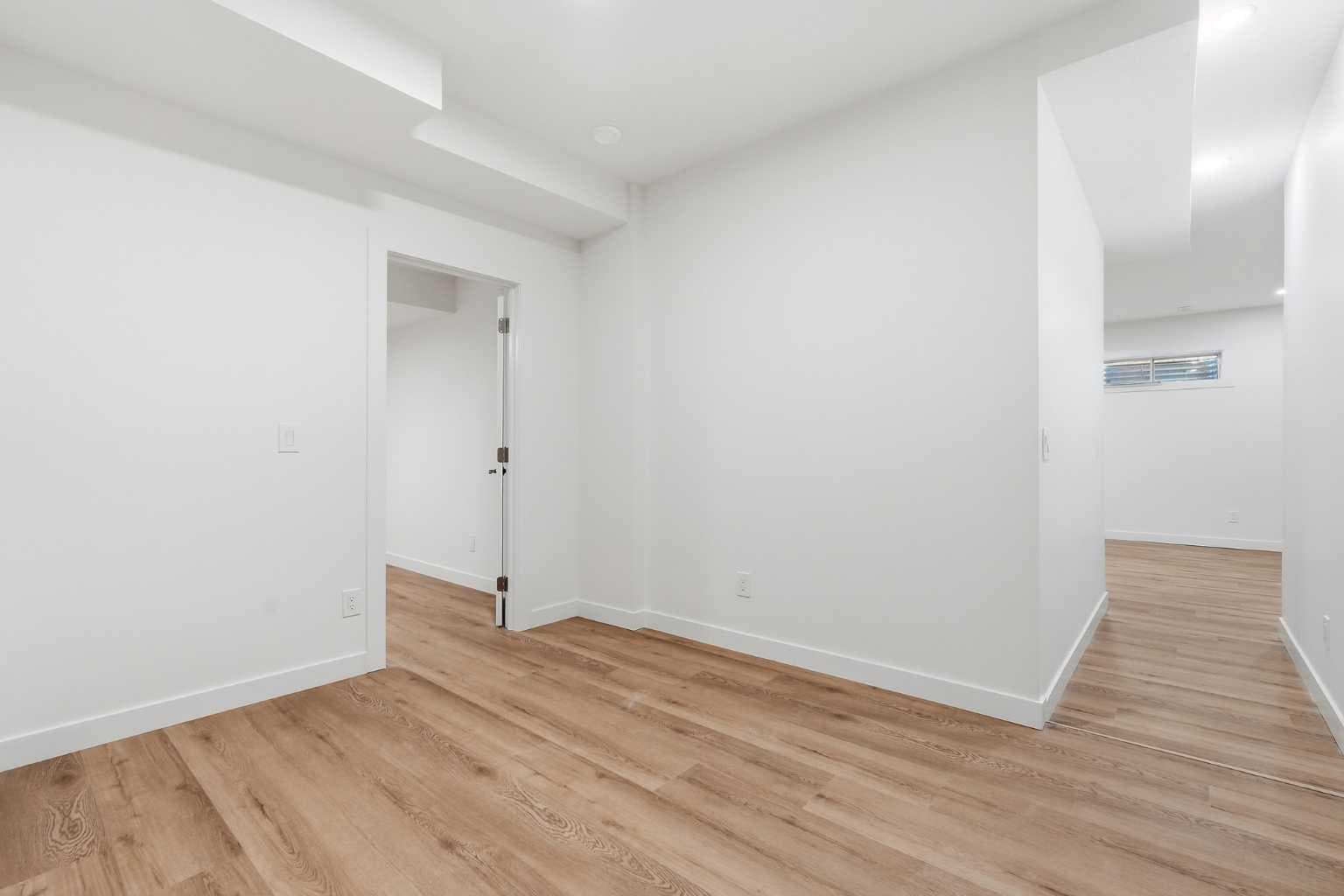 142 Elizabeth Way SE