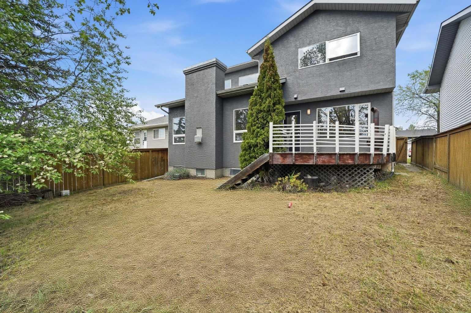 142 Elizabeth Way SE