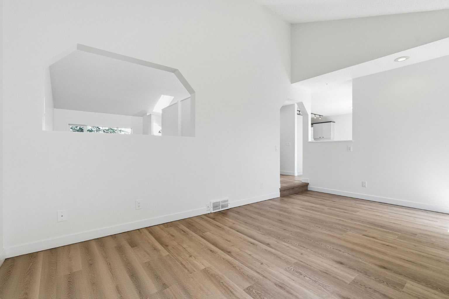 142 Elizabeth Way SE