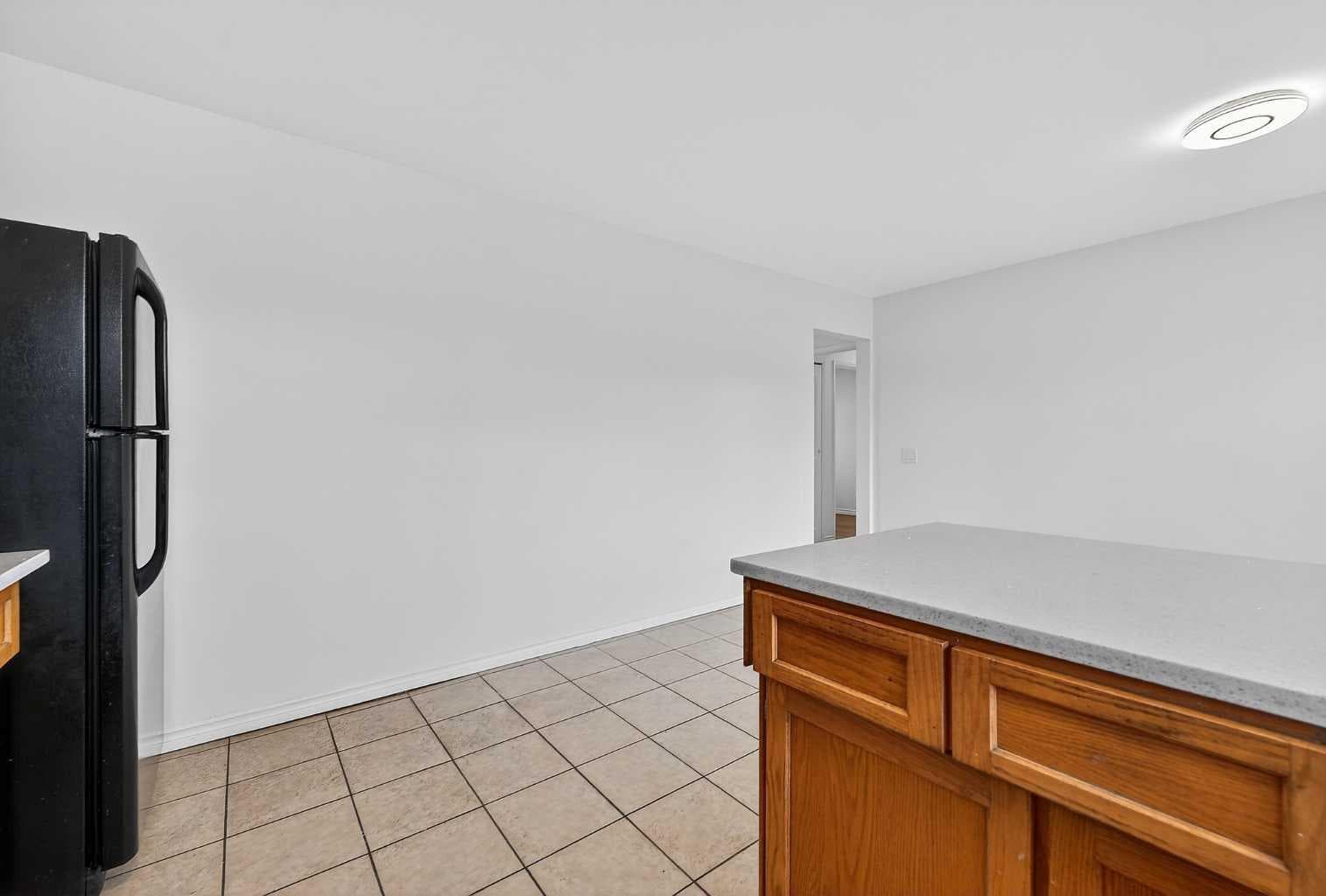 1608 54 Street SE