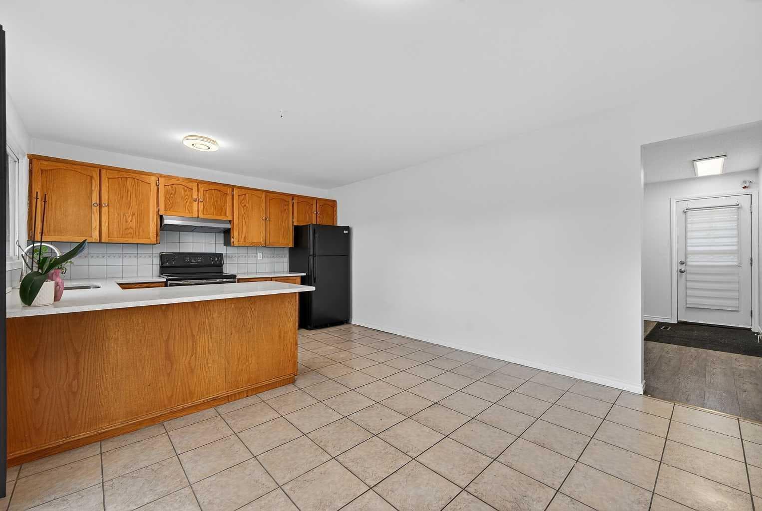 1608 54 Street SE