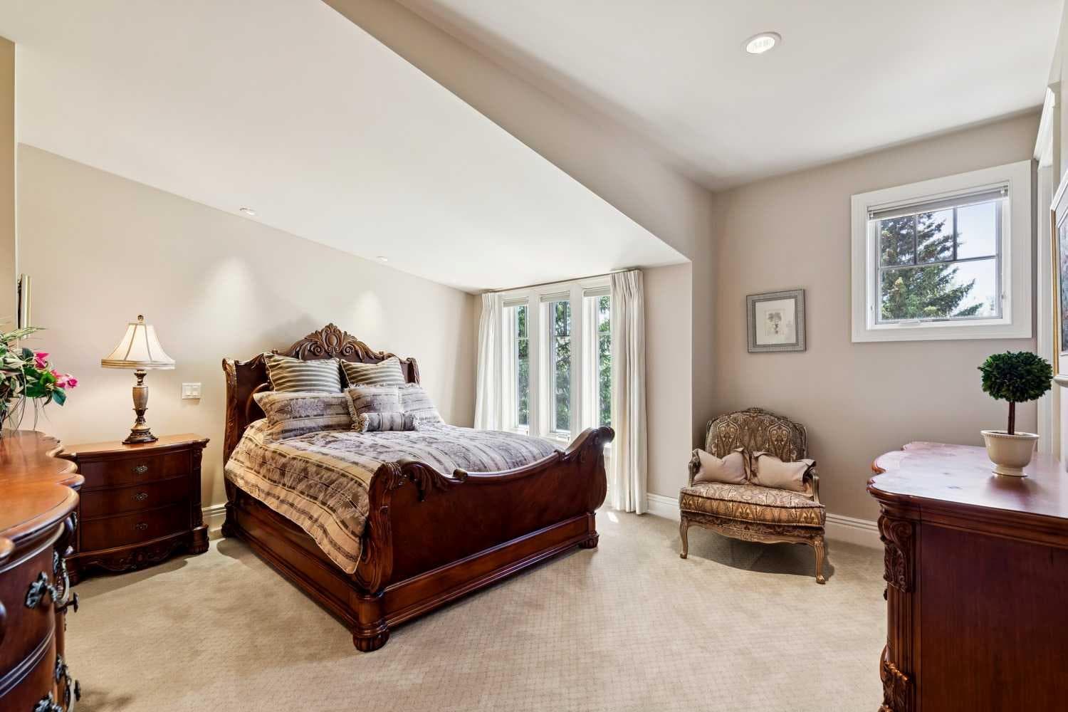 6 Aspen Ridge Lane SW