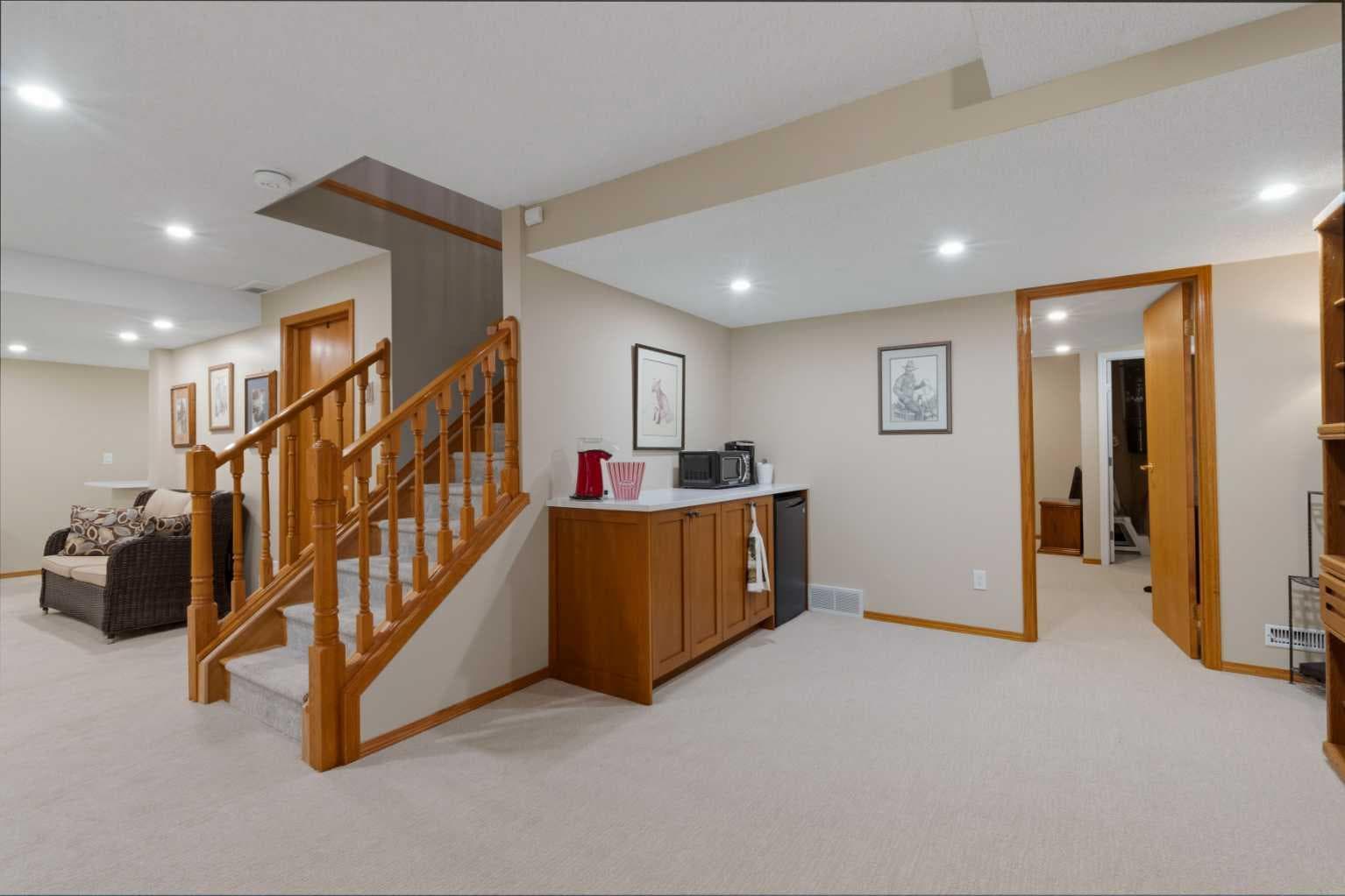 42 Douglasbank Gardens SE