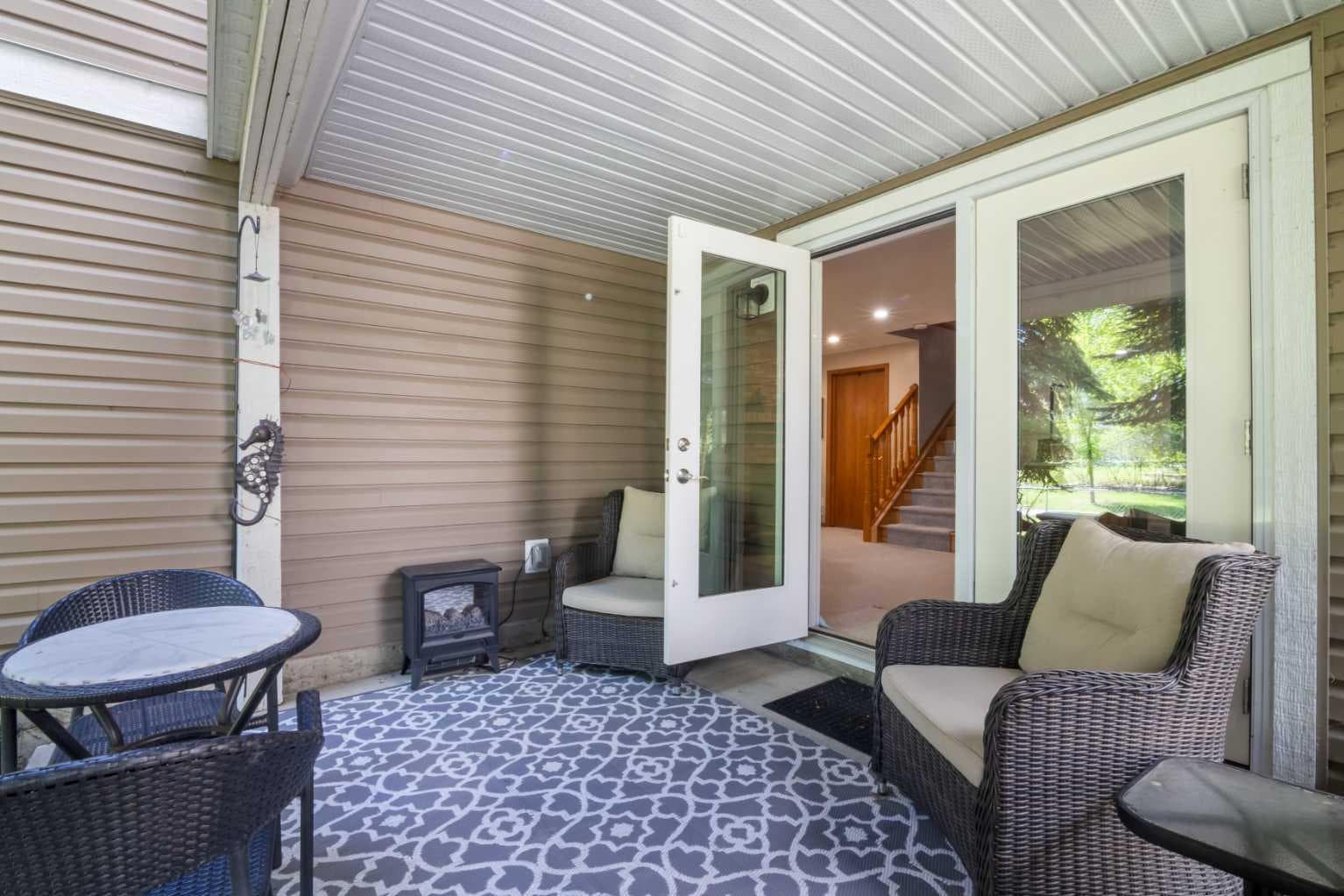 42 Douglasbank Gardens SE