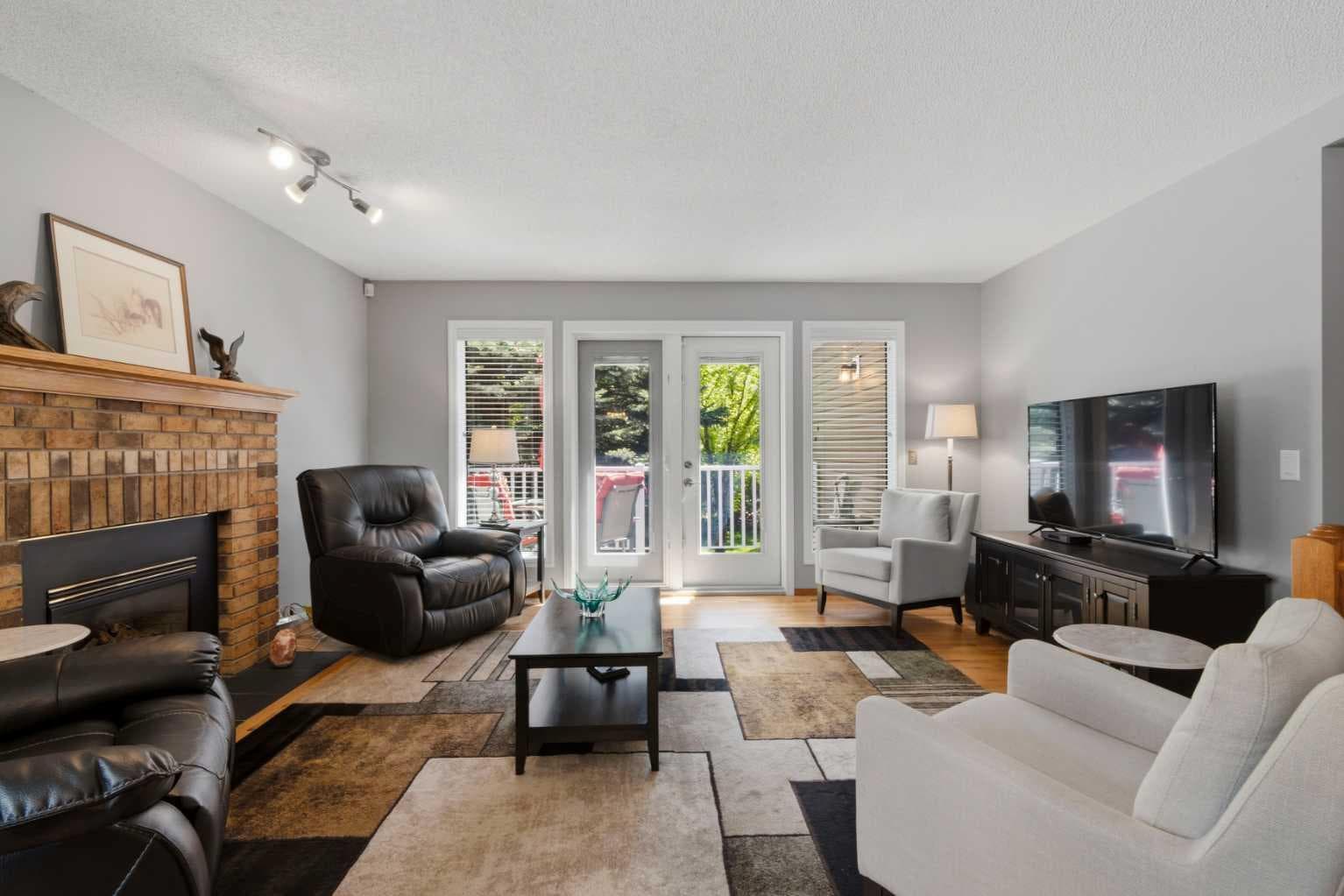 42 Douglasbank Gardens SE