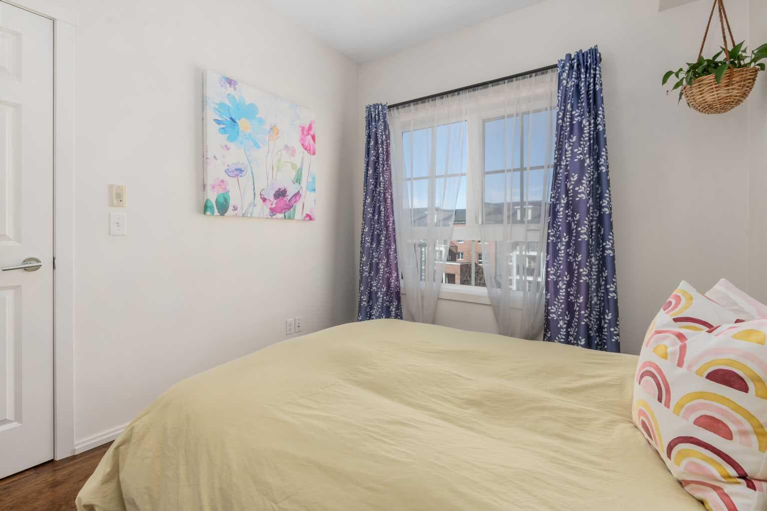 1403, 279 Copperpond Common SE