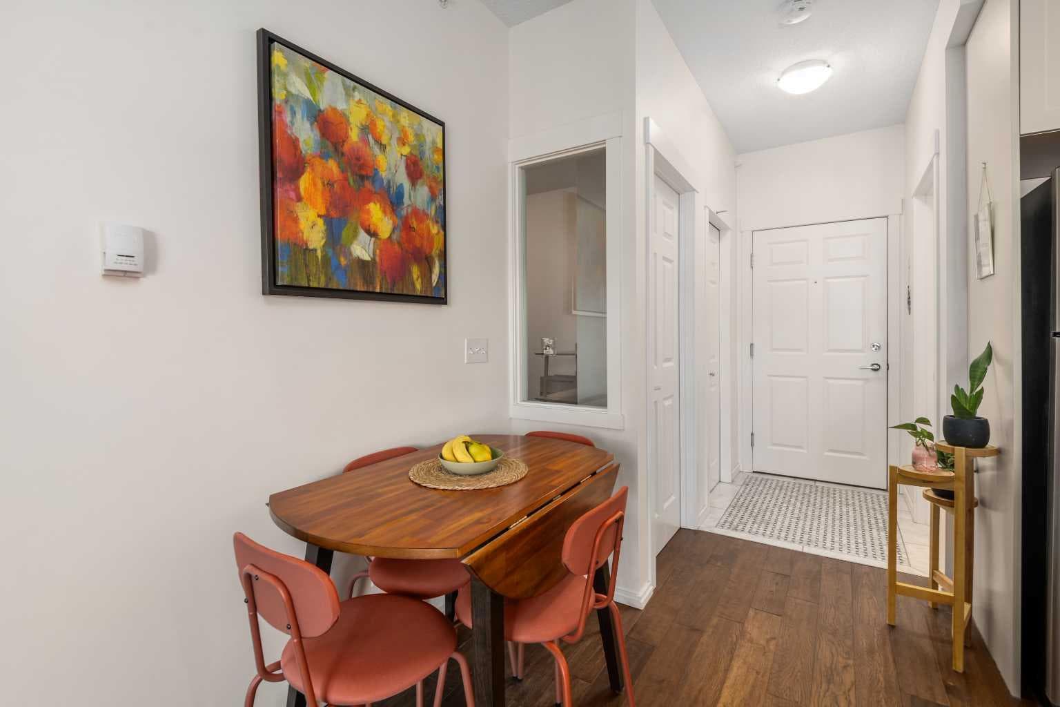 1403, 279 Copperpond Common SE