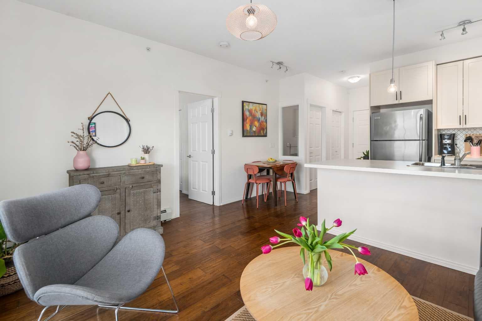 1403, 279 Copperpond Common SE