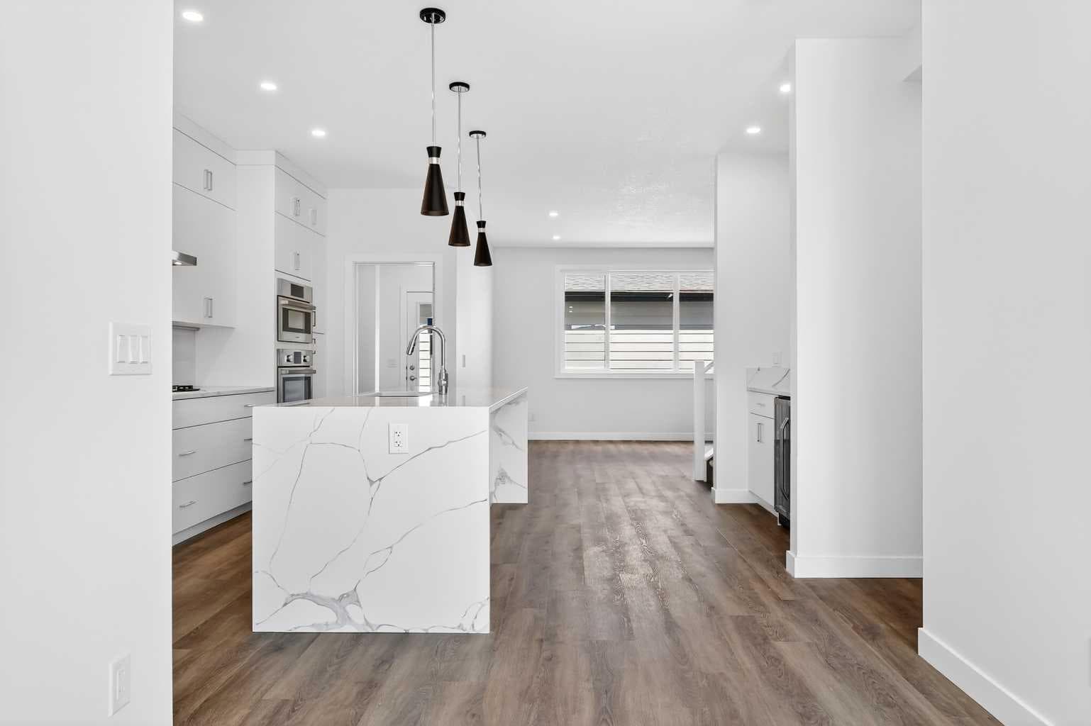 1109 Sailfin Heath  