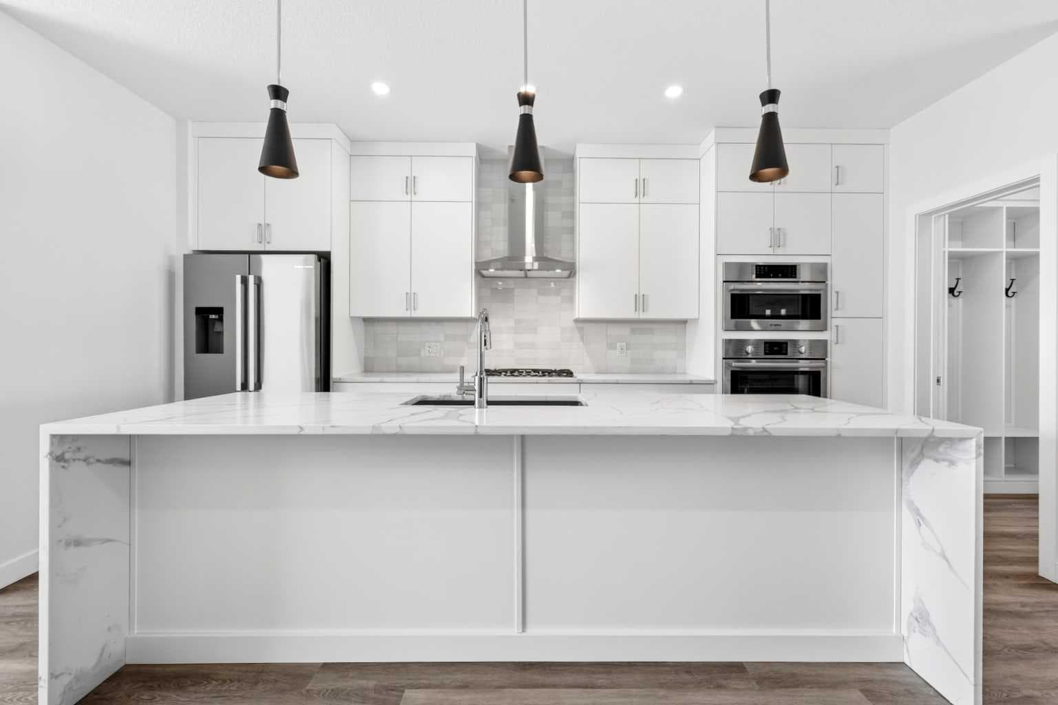 1109 Sailfin Heath  