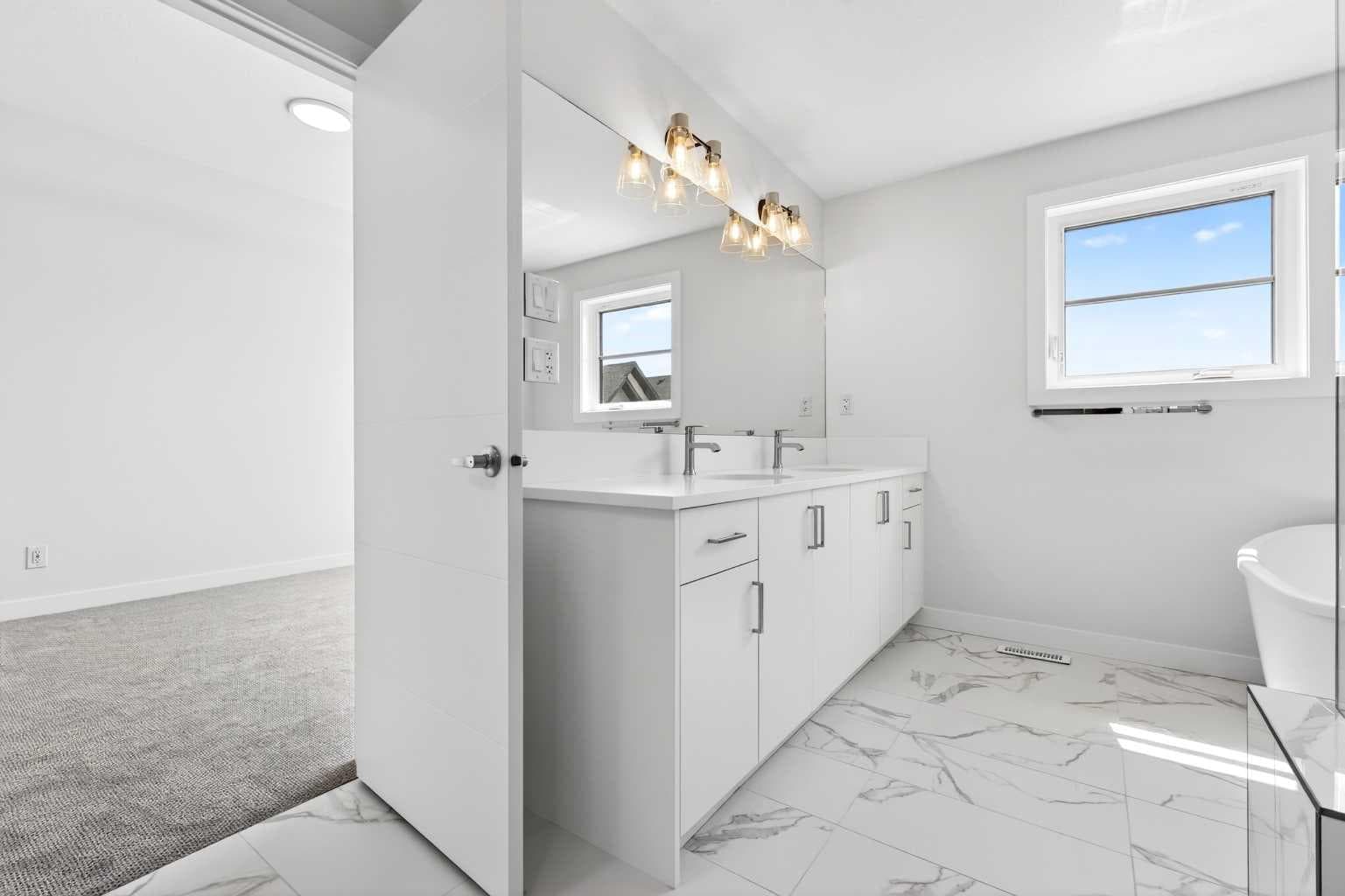 1109 Sailfin Heath  