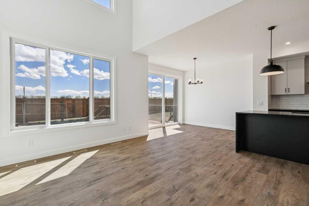 73 Sora Gardens SE