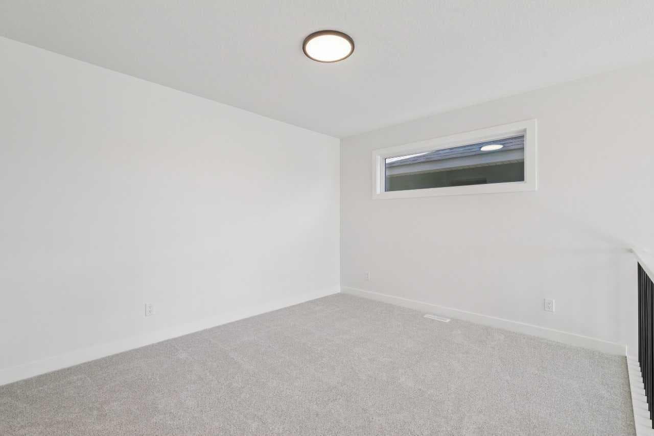 73 Sora Gardens SE