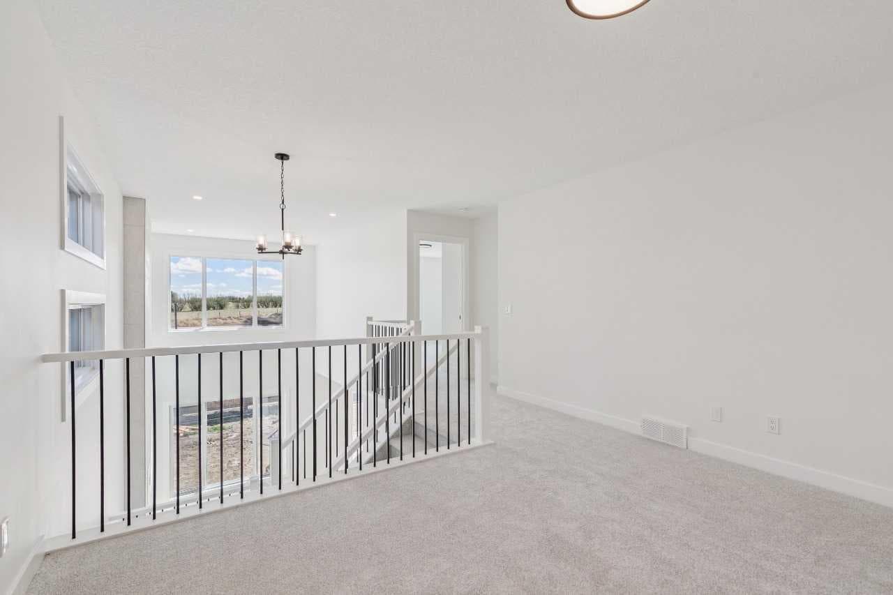 73 Sora Gardens SE