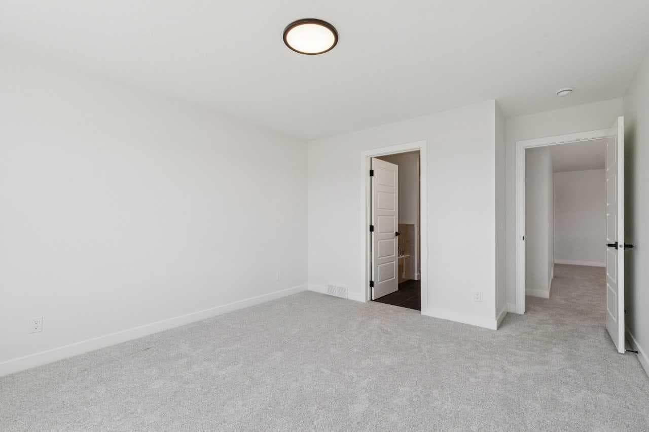 73 Sora Gardens SE