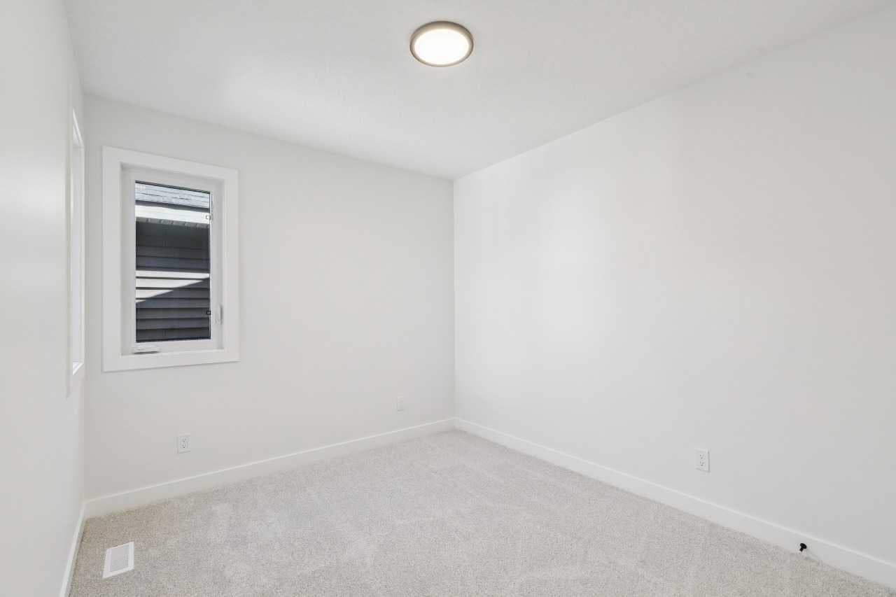 73 Sora Gardens SE