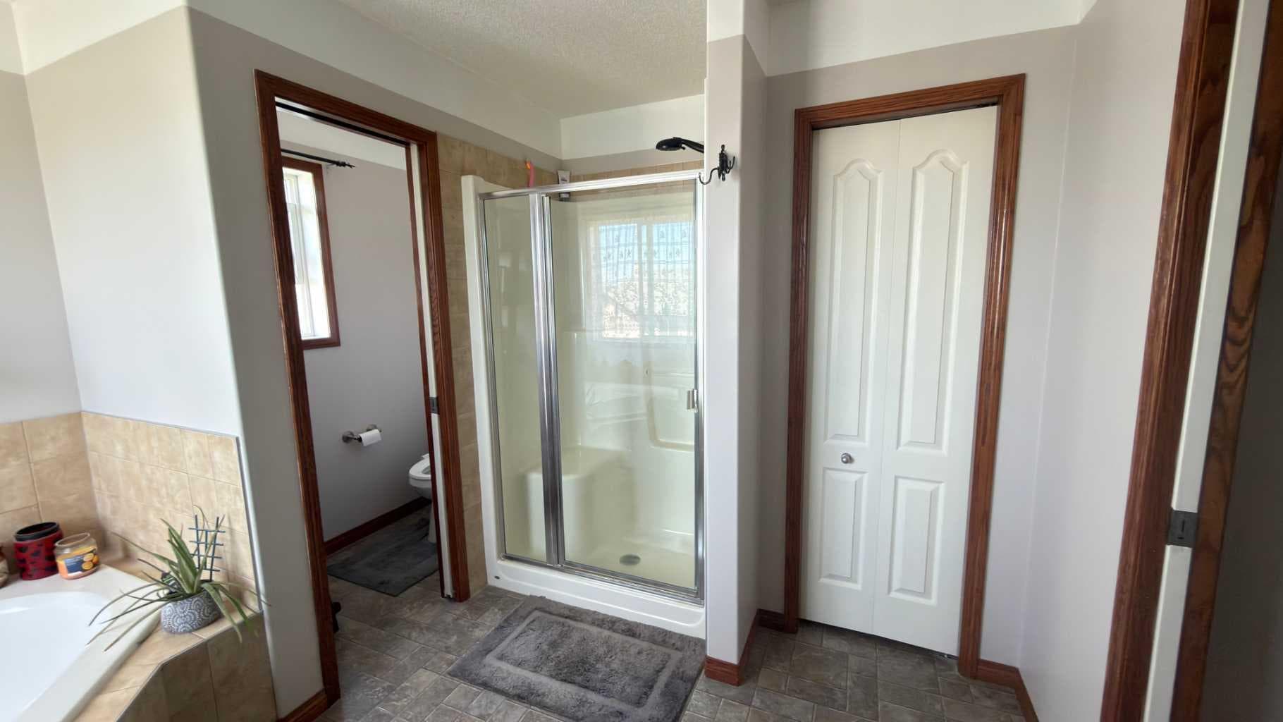 123 Hawkmere View 