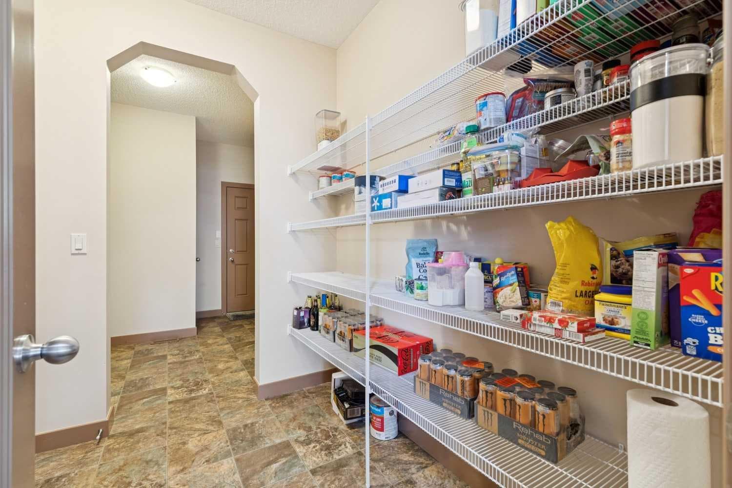 47 Silverado Skies Manor SW