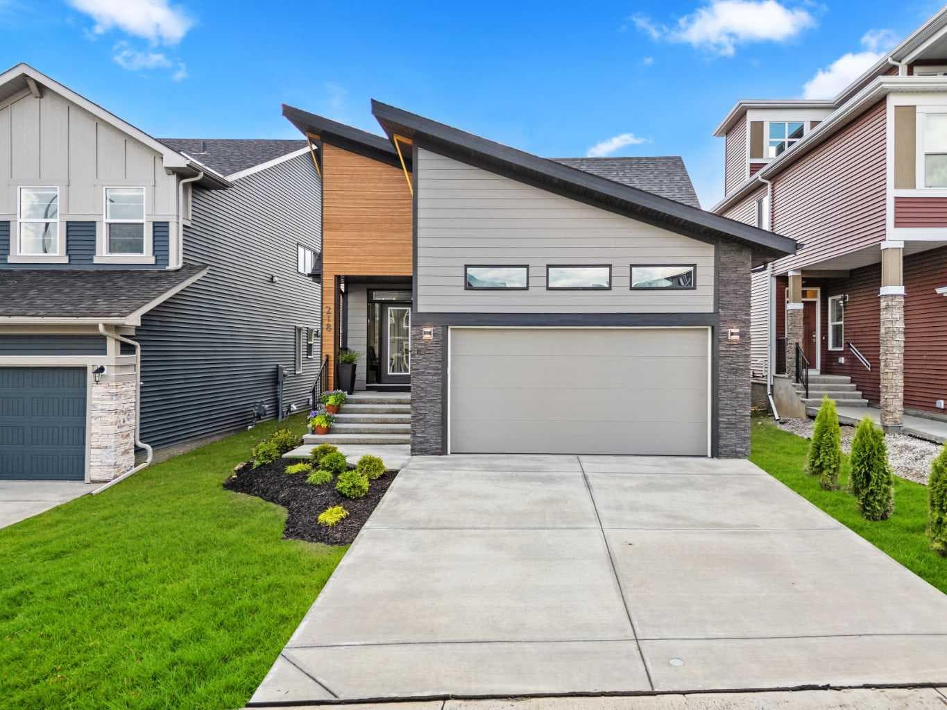 218 Mitchell Heath NW