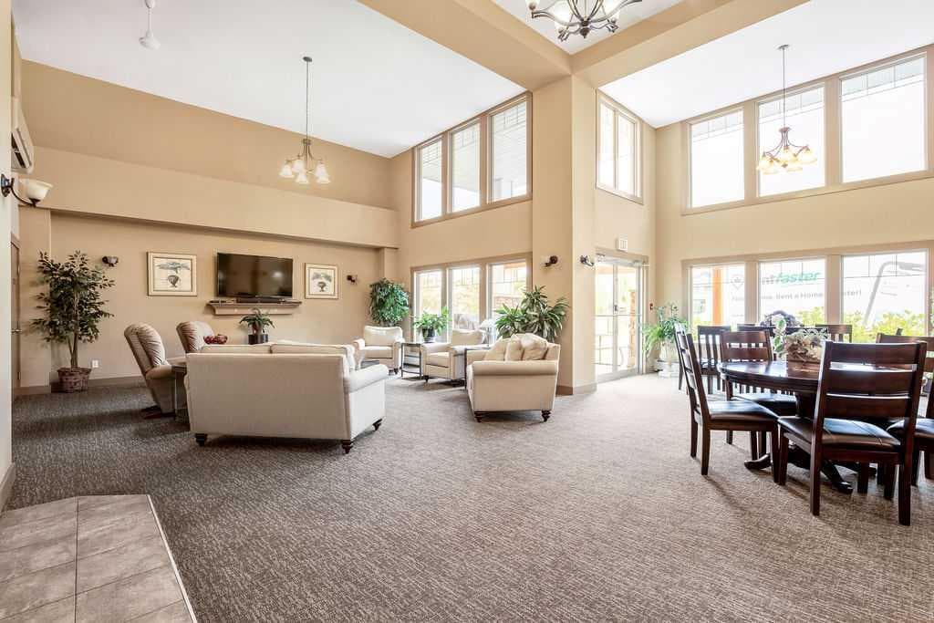322, 428 Chaparral Ravine View SE