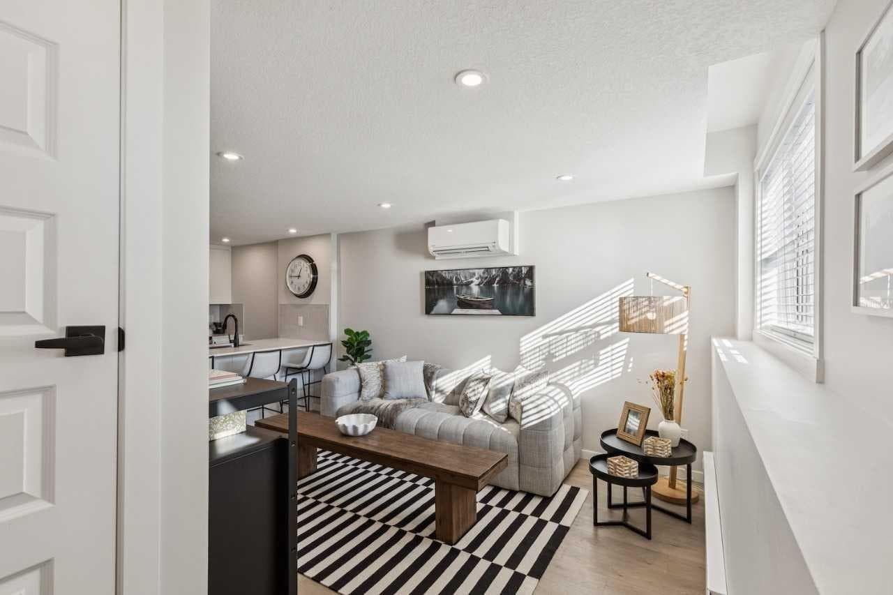 1112, 135 Mahogany Parade SE