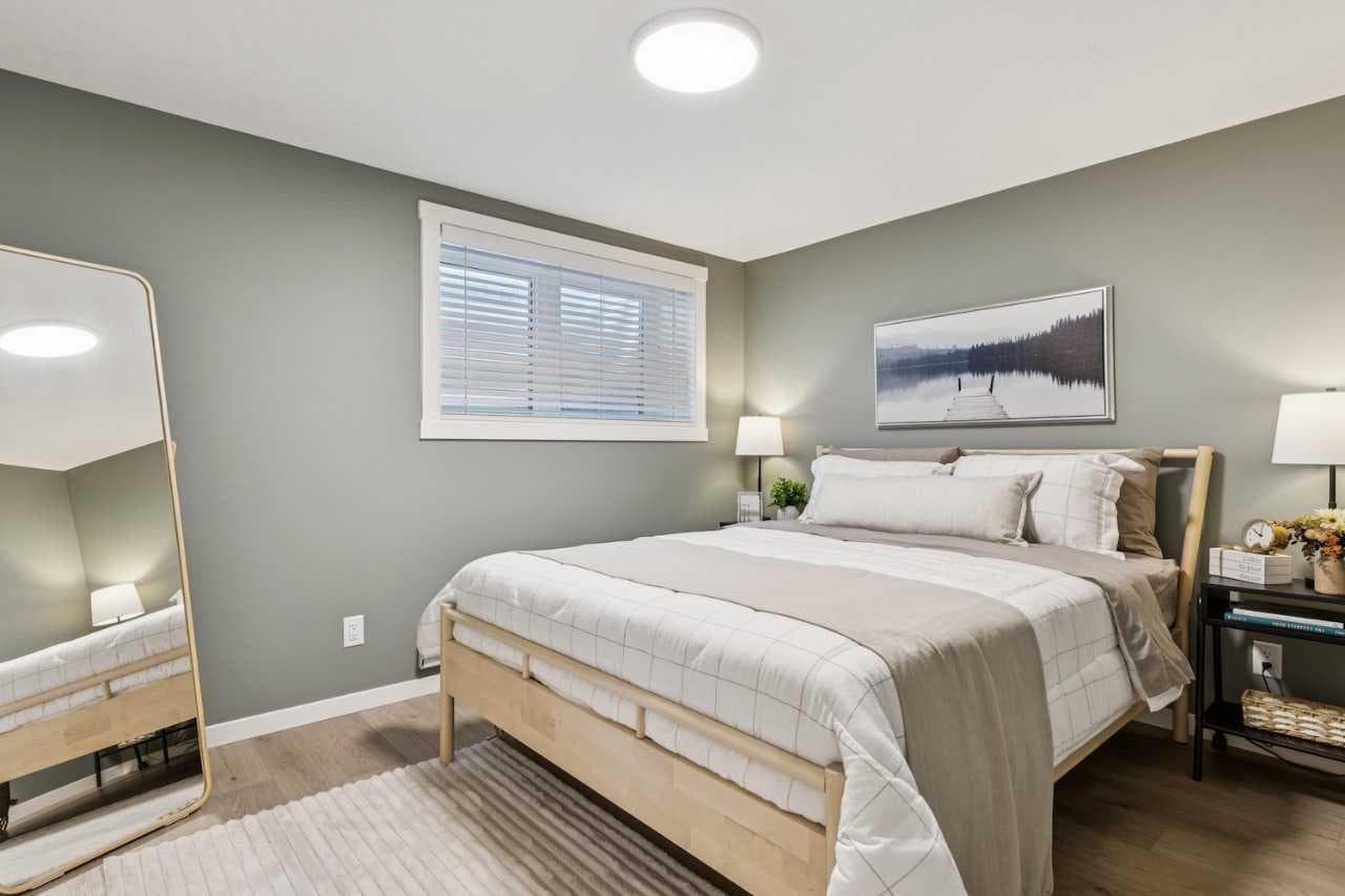 1112, 135 Mahogany Parade SE