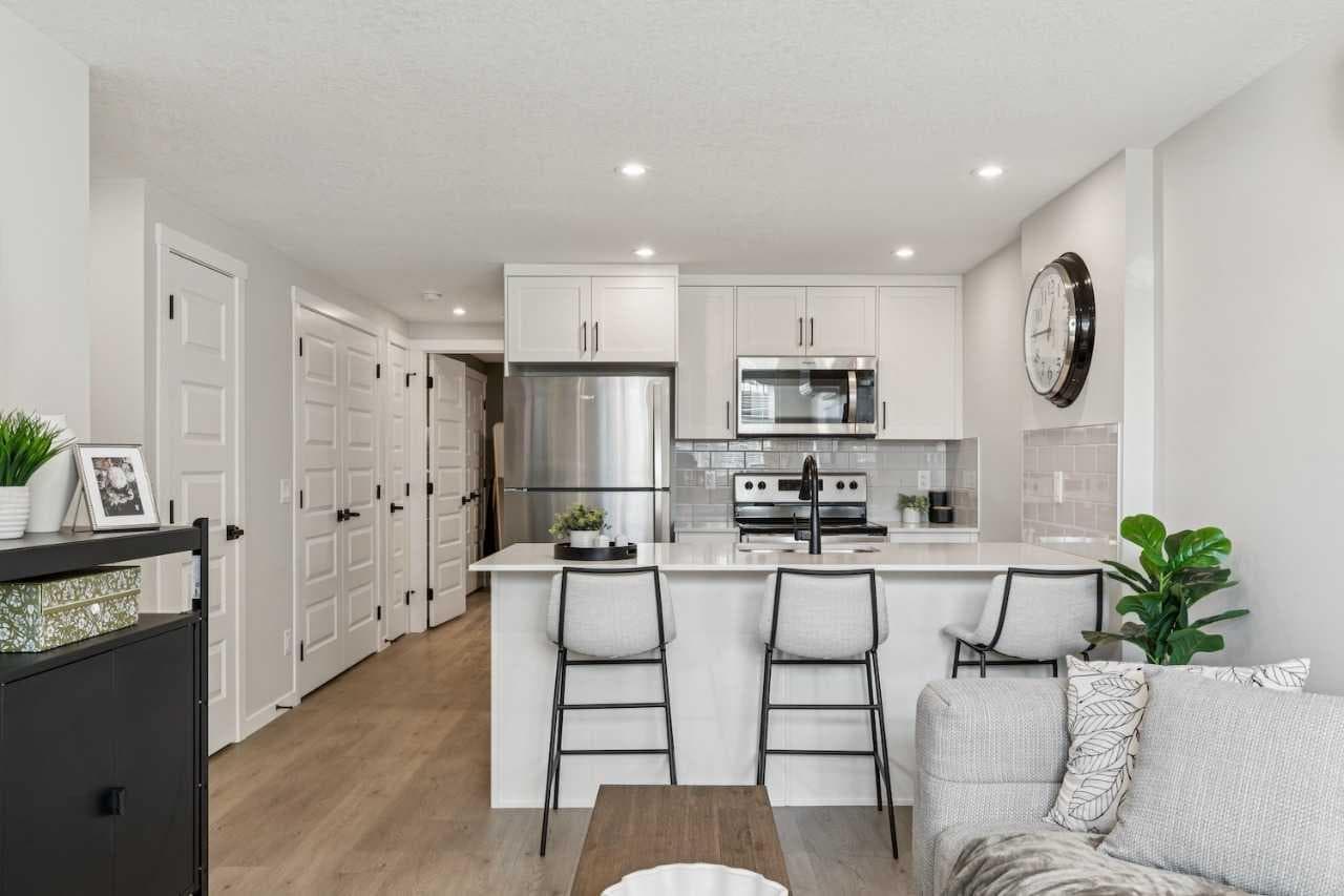 1112, 135 Mahogany Parade SE