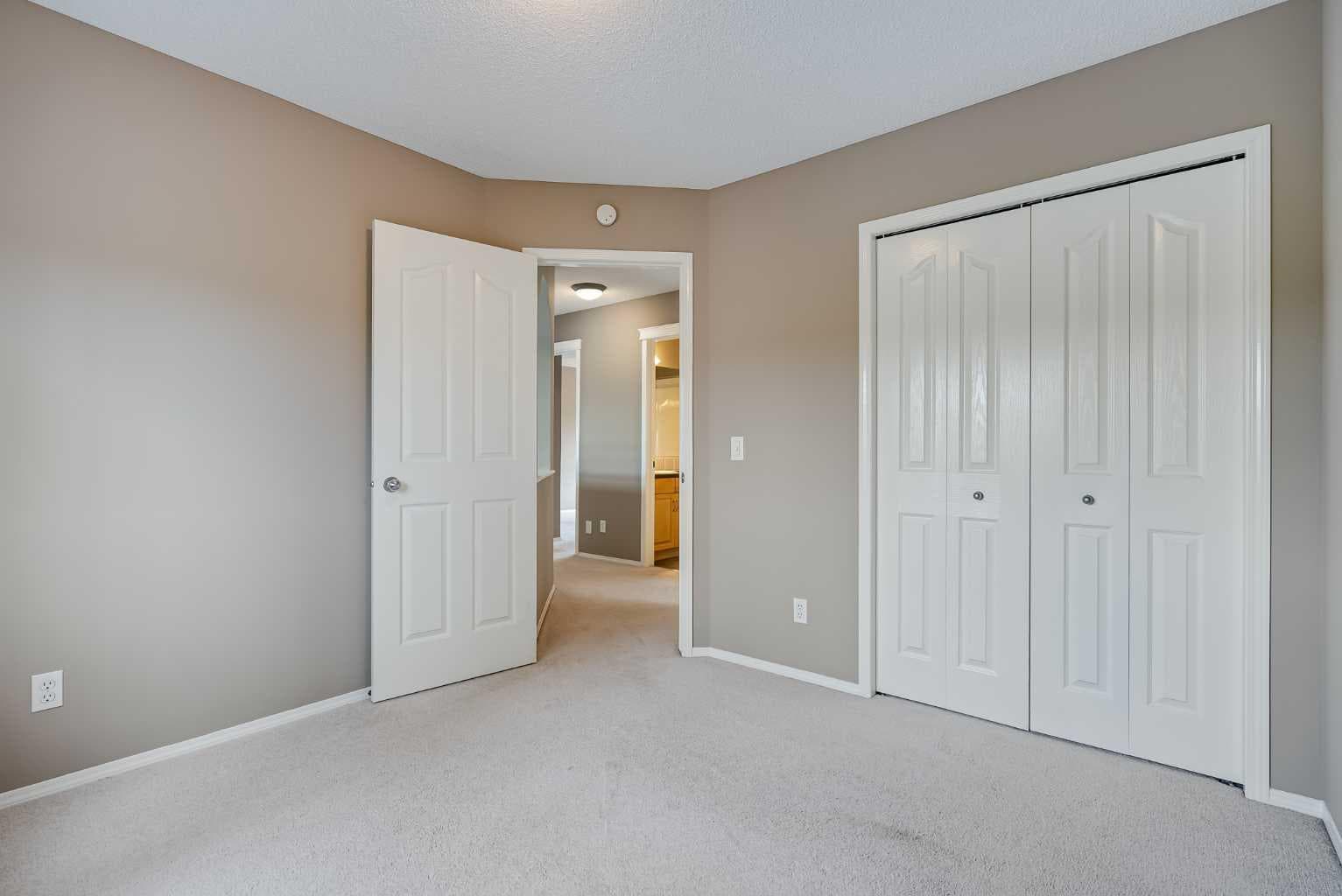 34 Kincora Drive NW