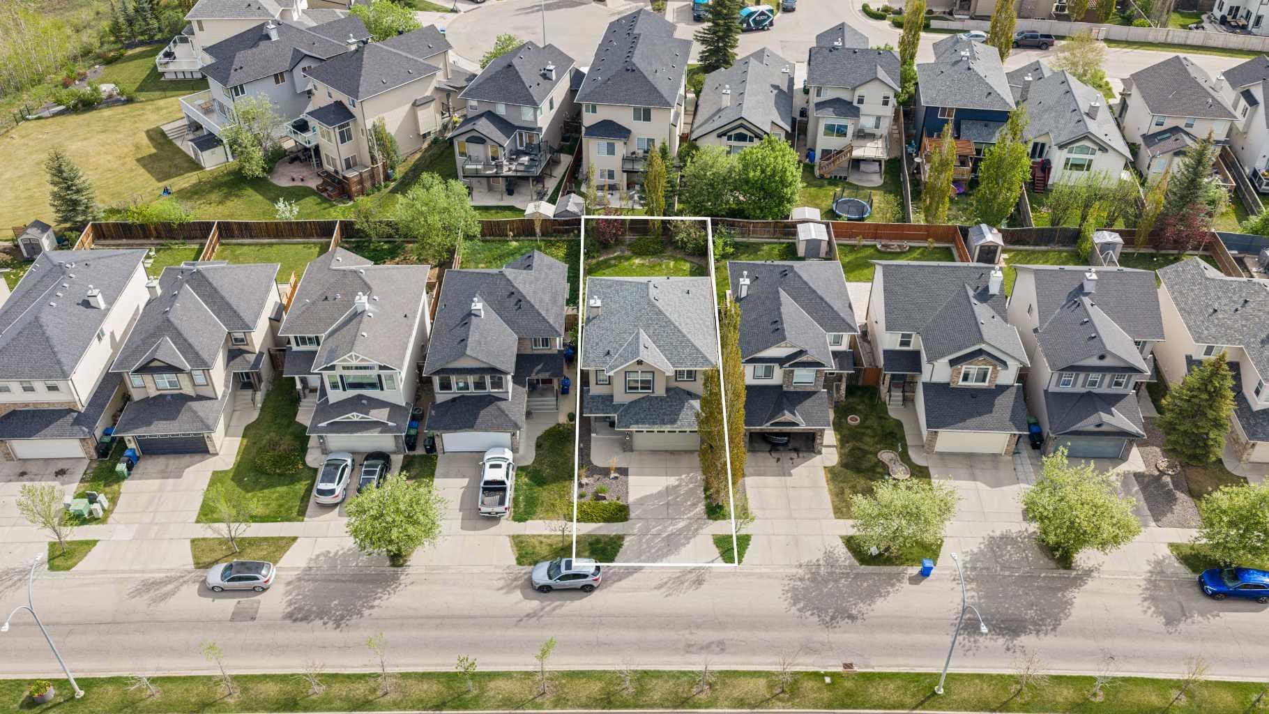 34 Kincora Drive NW